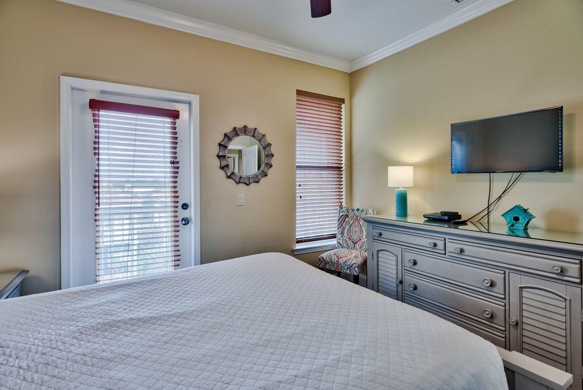 VILLAGES OF CRYSTAL BEACH - Residential