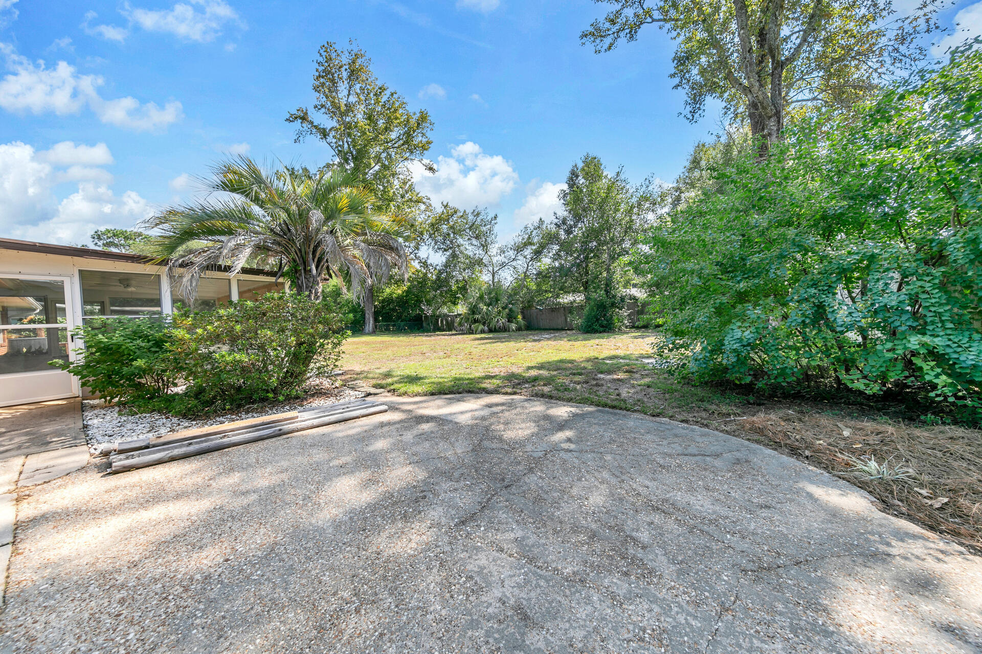 BAYOU POQUITO - Residential