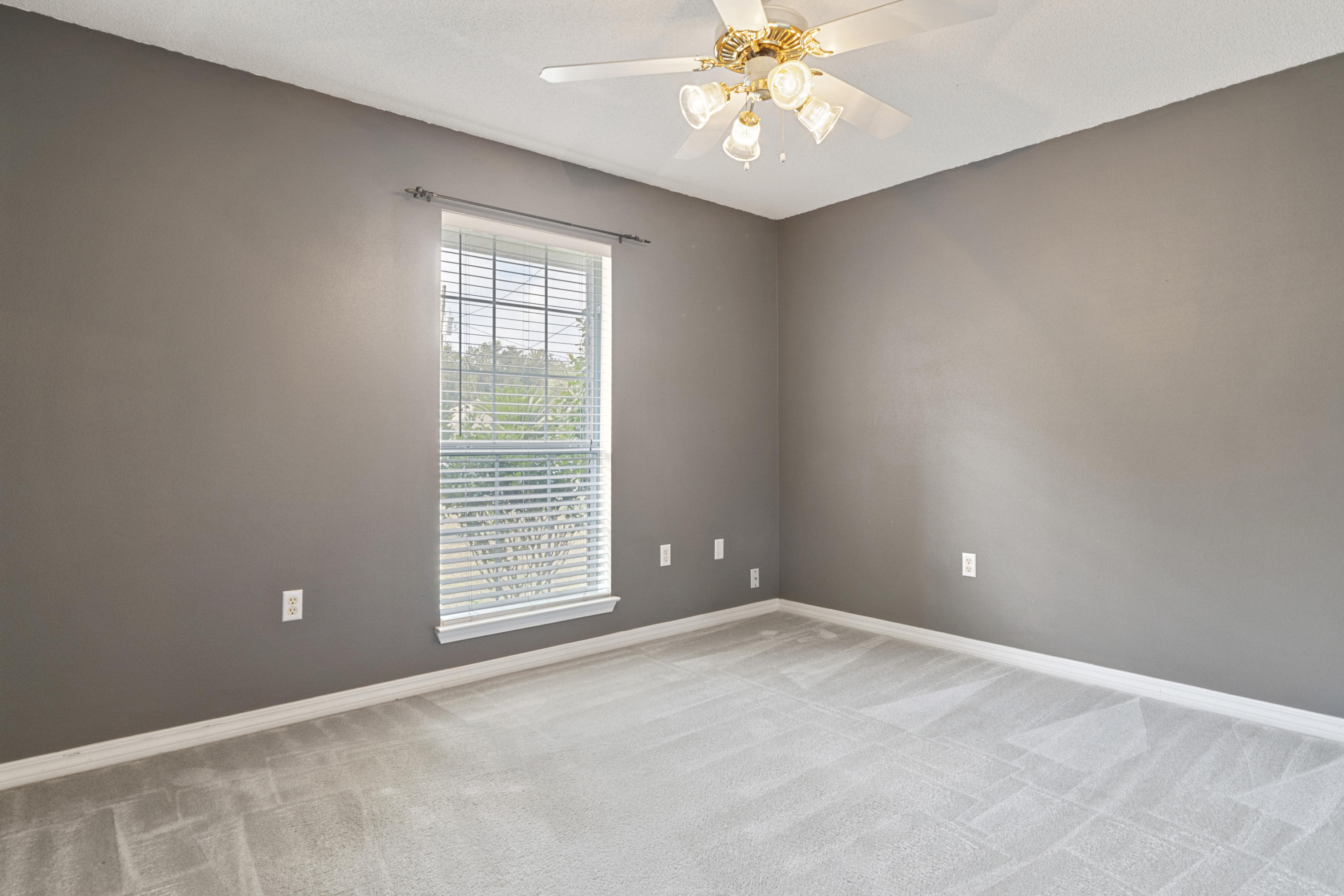 FOXWOOD ADDITION S/D - Residential