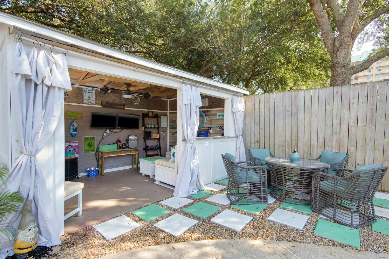 SEA HILLS - Residential