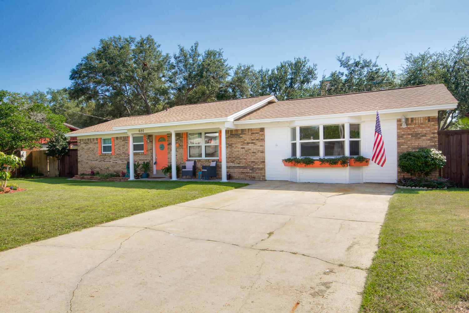 SEA HILLS - Residential