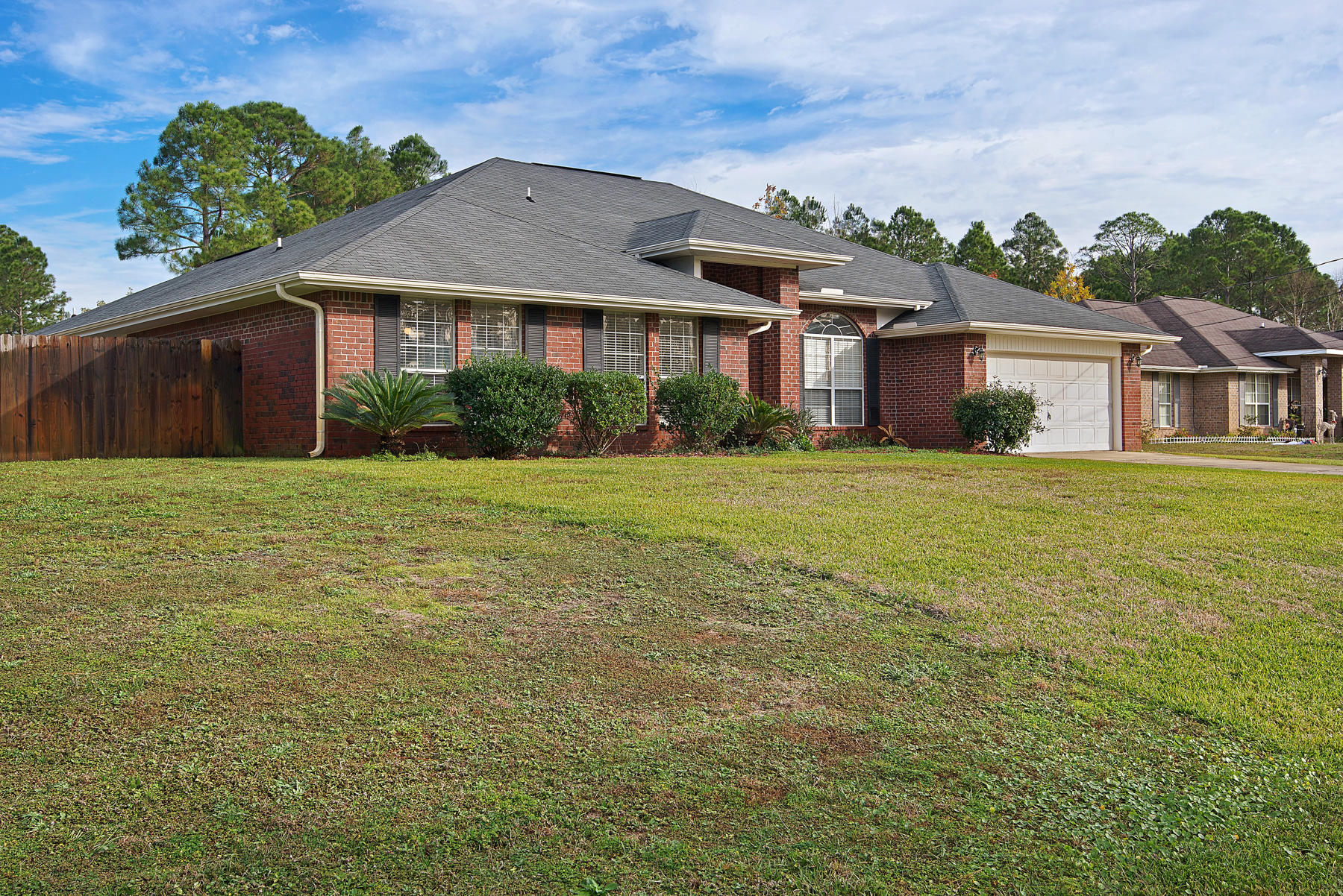 HOLLEY BY THE SEA - Residential