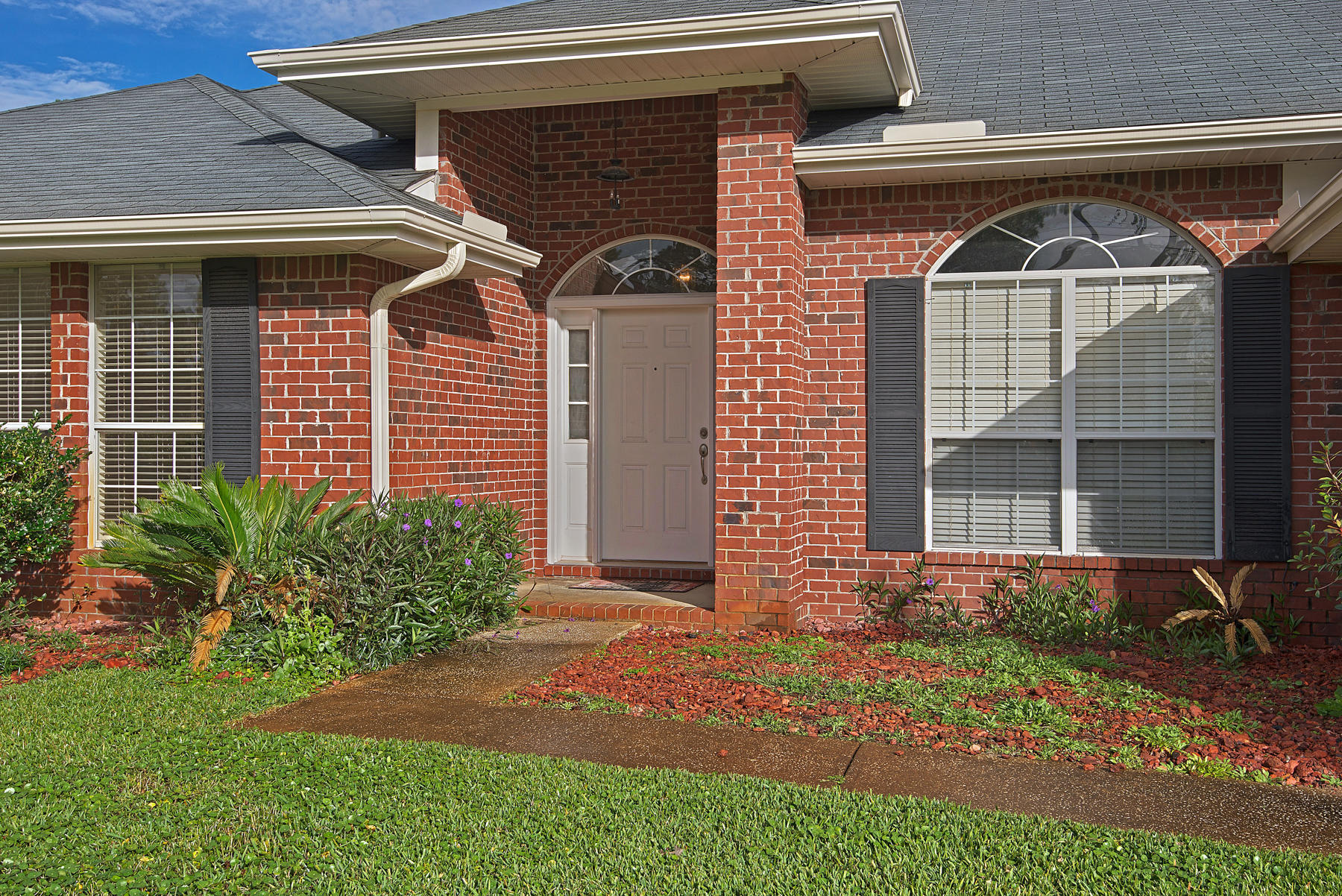 HOLLEY BY THE SEA - Residential