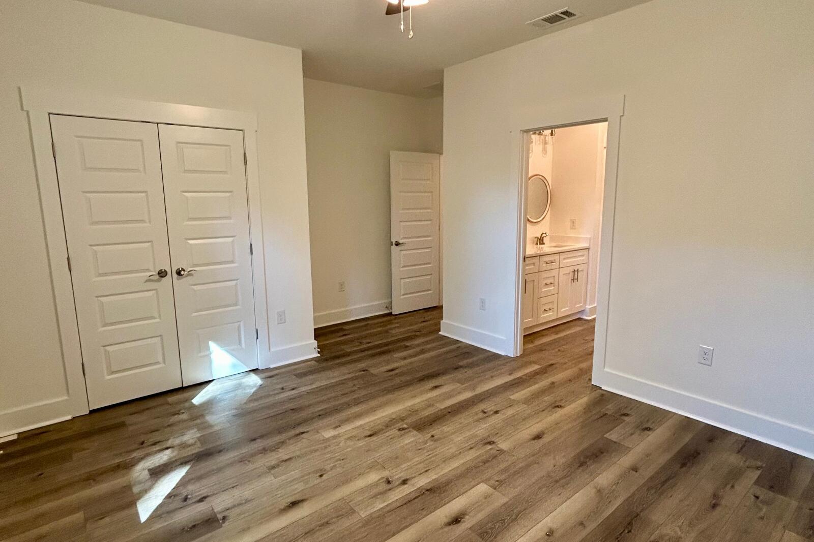 ELLIOTTS POINT - Residential