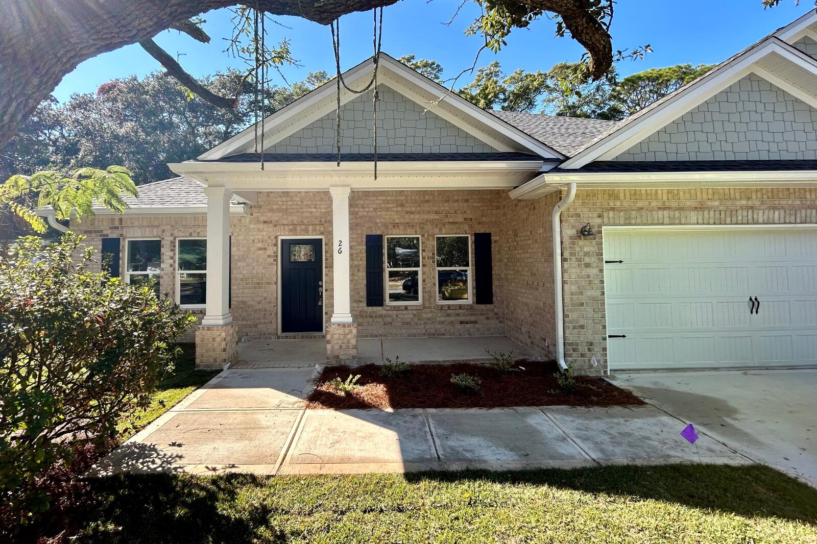 ELLIOTTS POINT - Residential