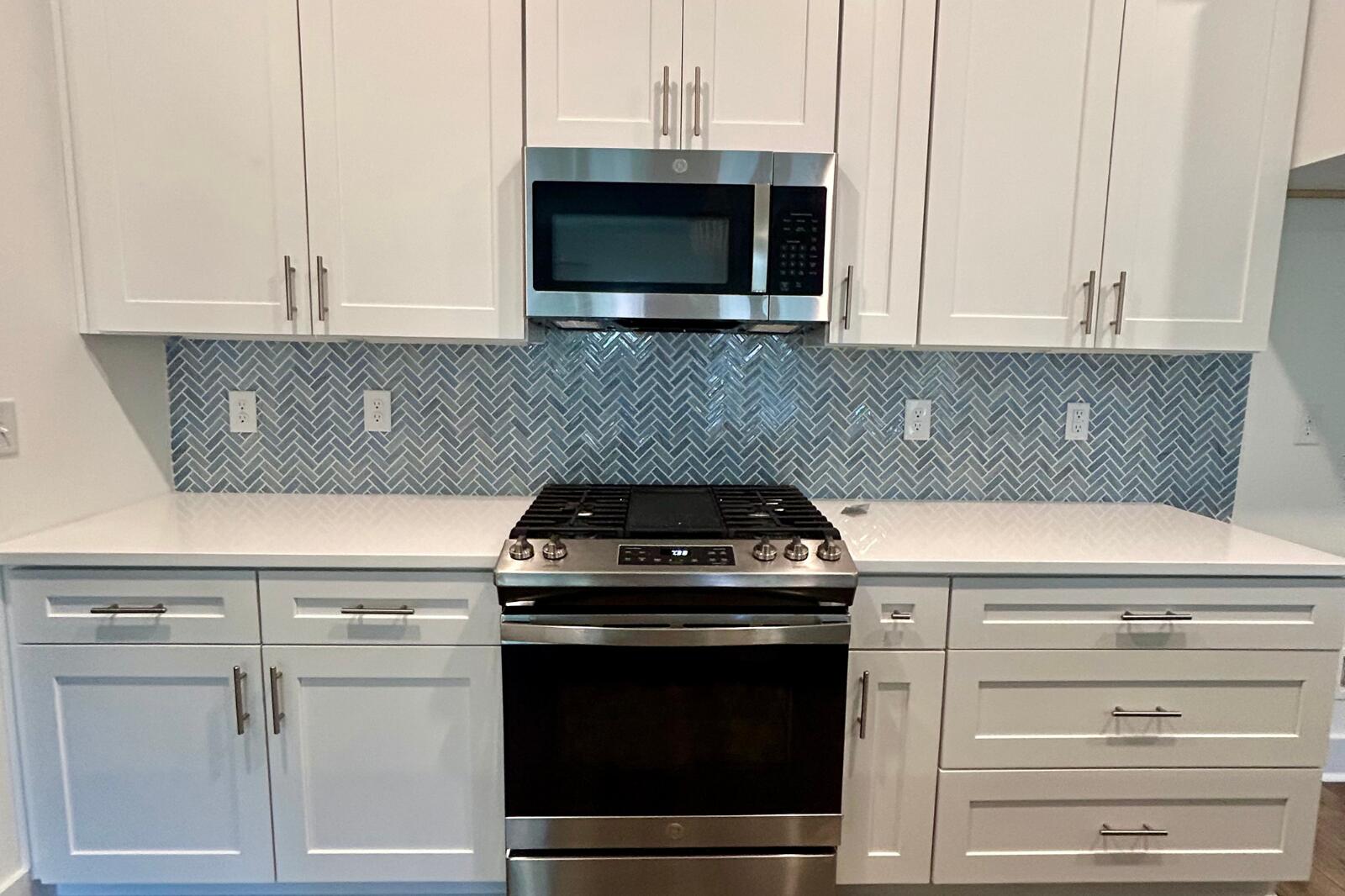 ELLIOTTS POINT - Residential