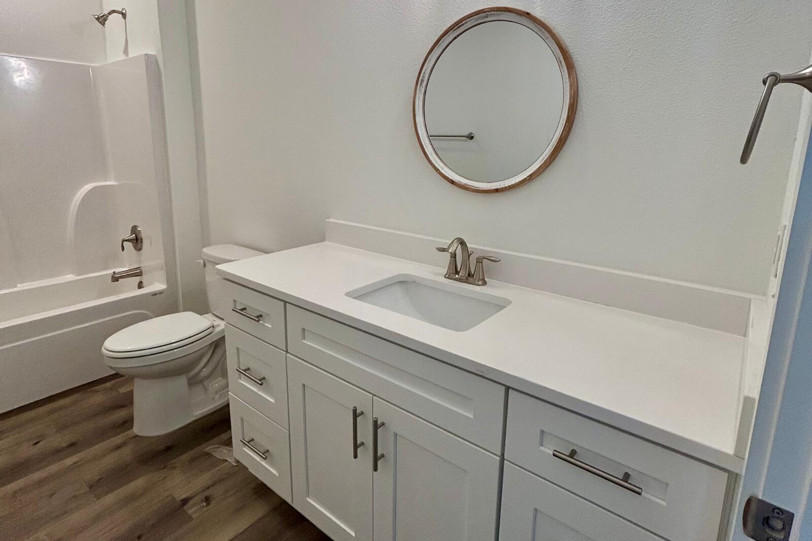 ELLIOTTS POINT - Residential