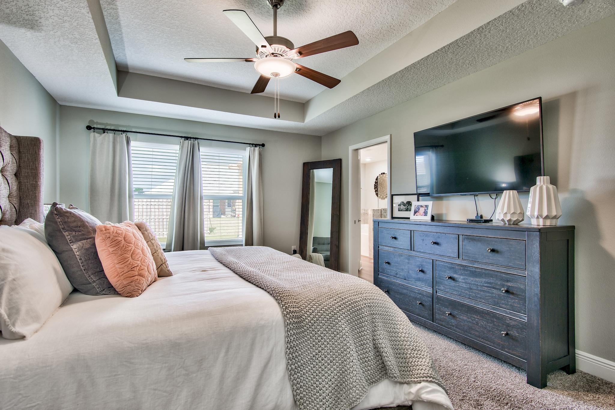 SANTA ROSA SHORES - Residential