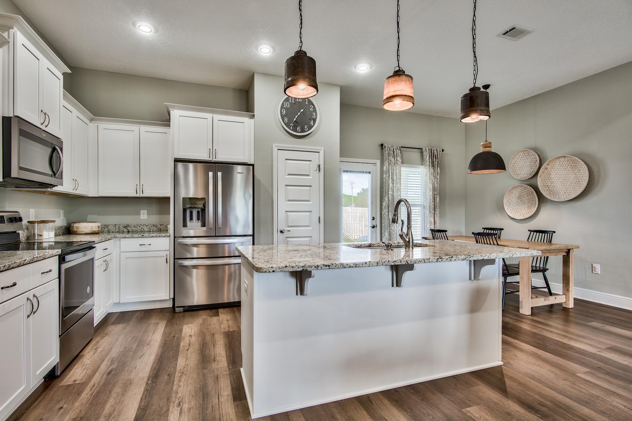 SANTA ROSA SHORES - Residential