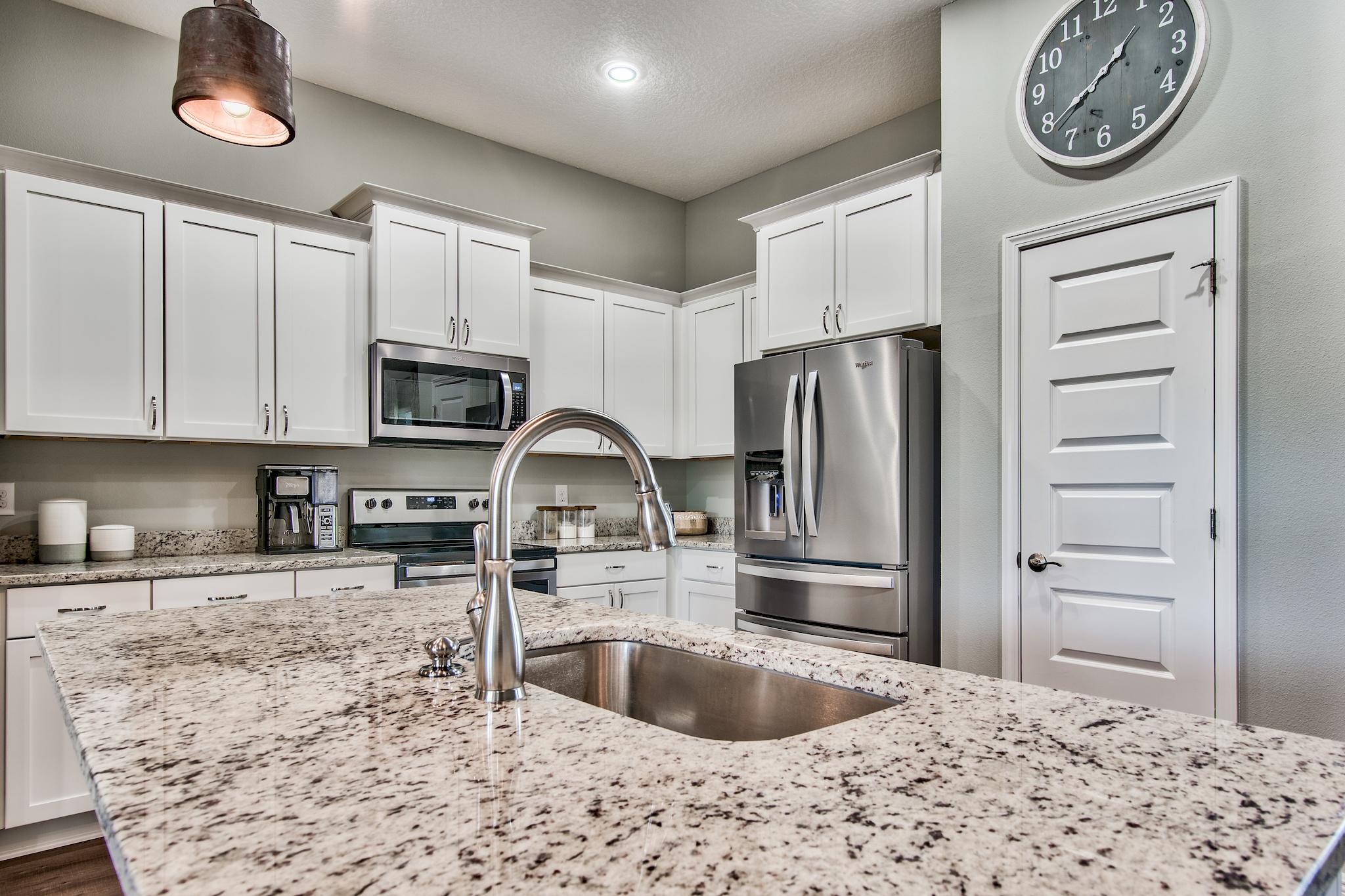 SANTA ROSA SHORES - Residential