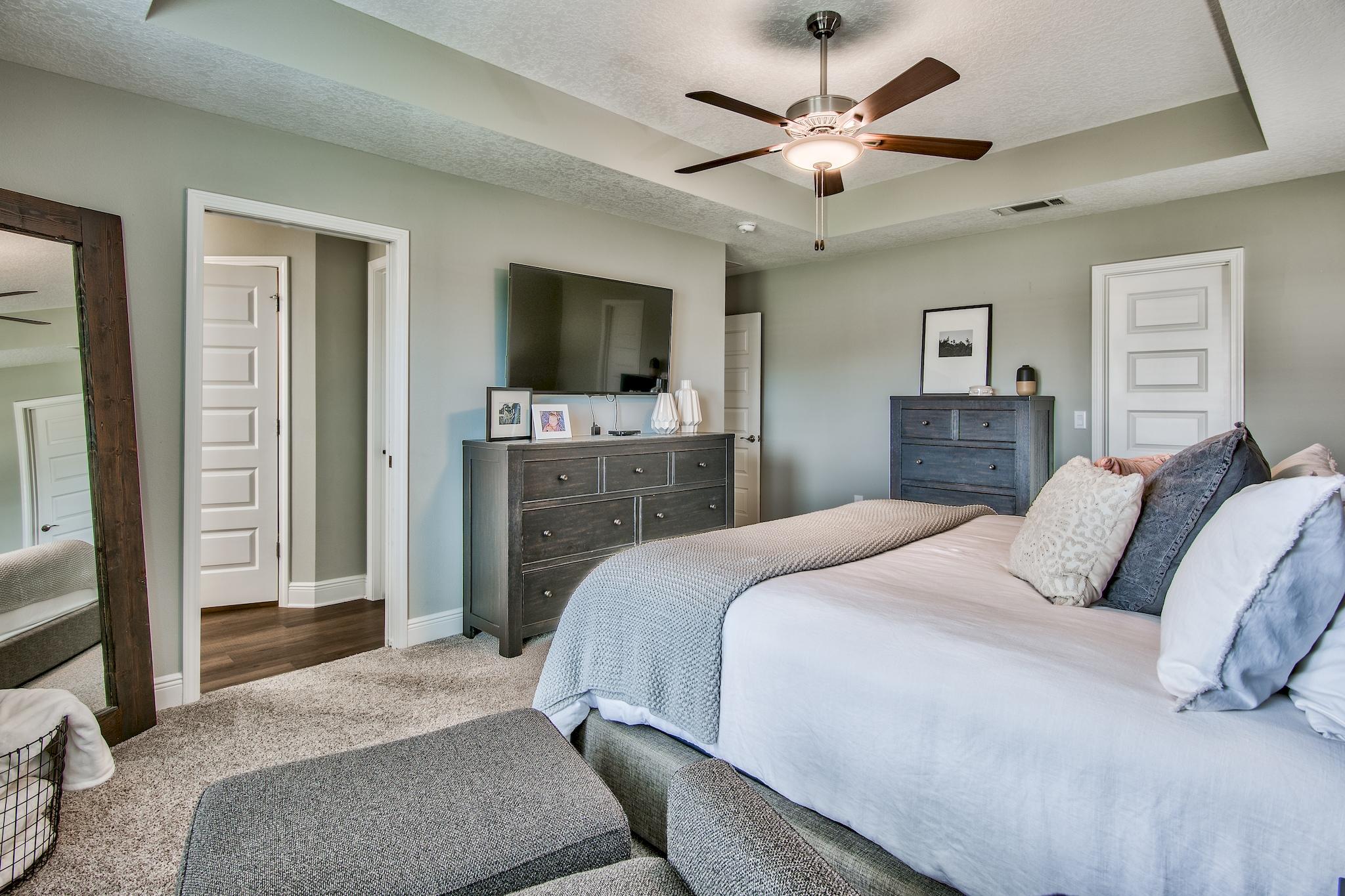 SANTA ROSA SHORES - Residential