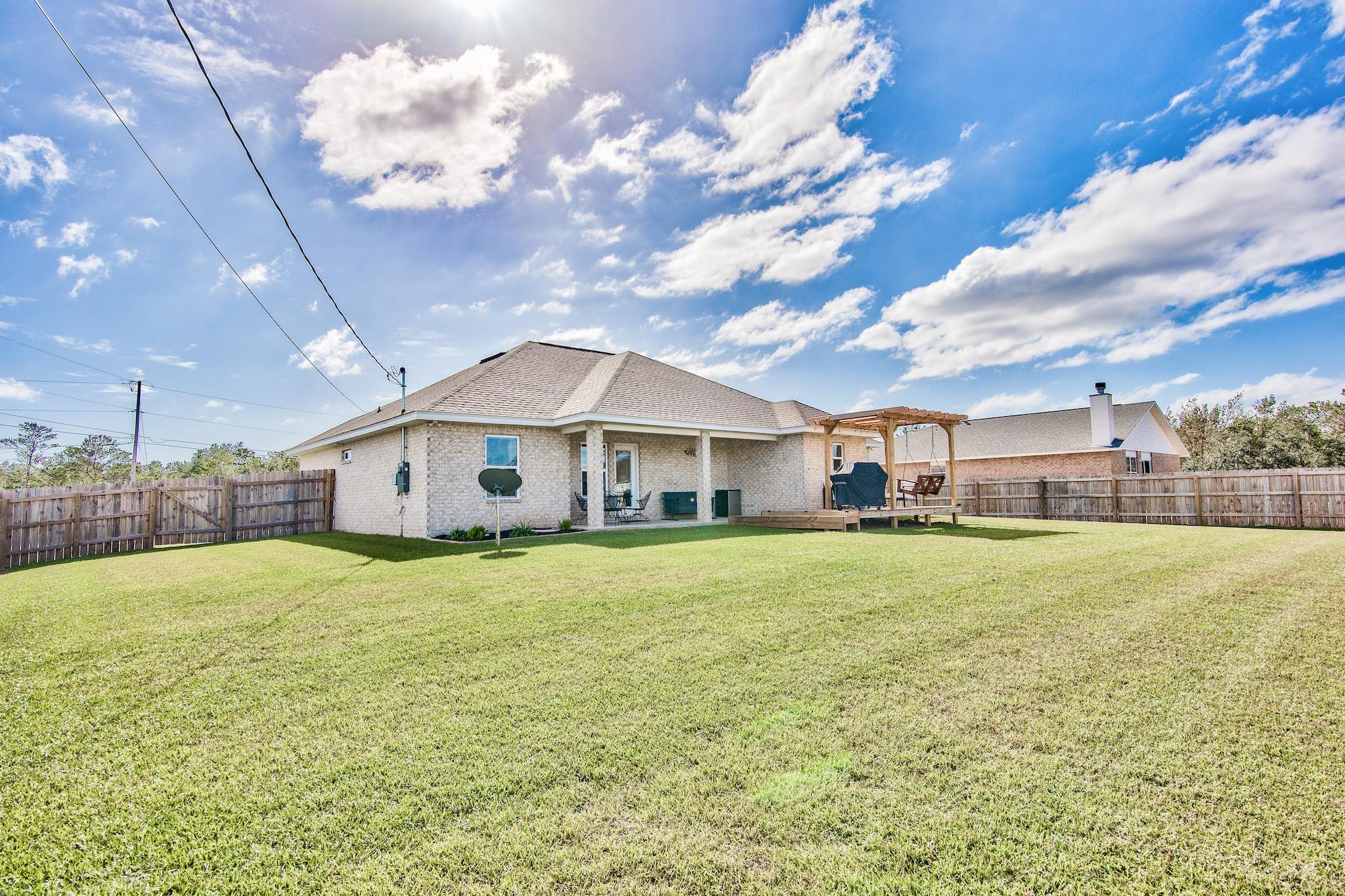 SANTA ROSA SHORES - Residential