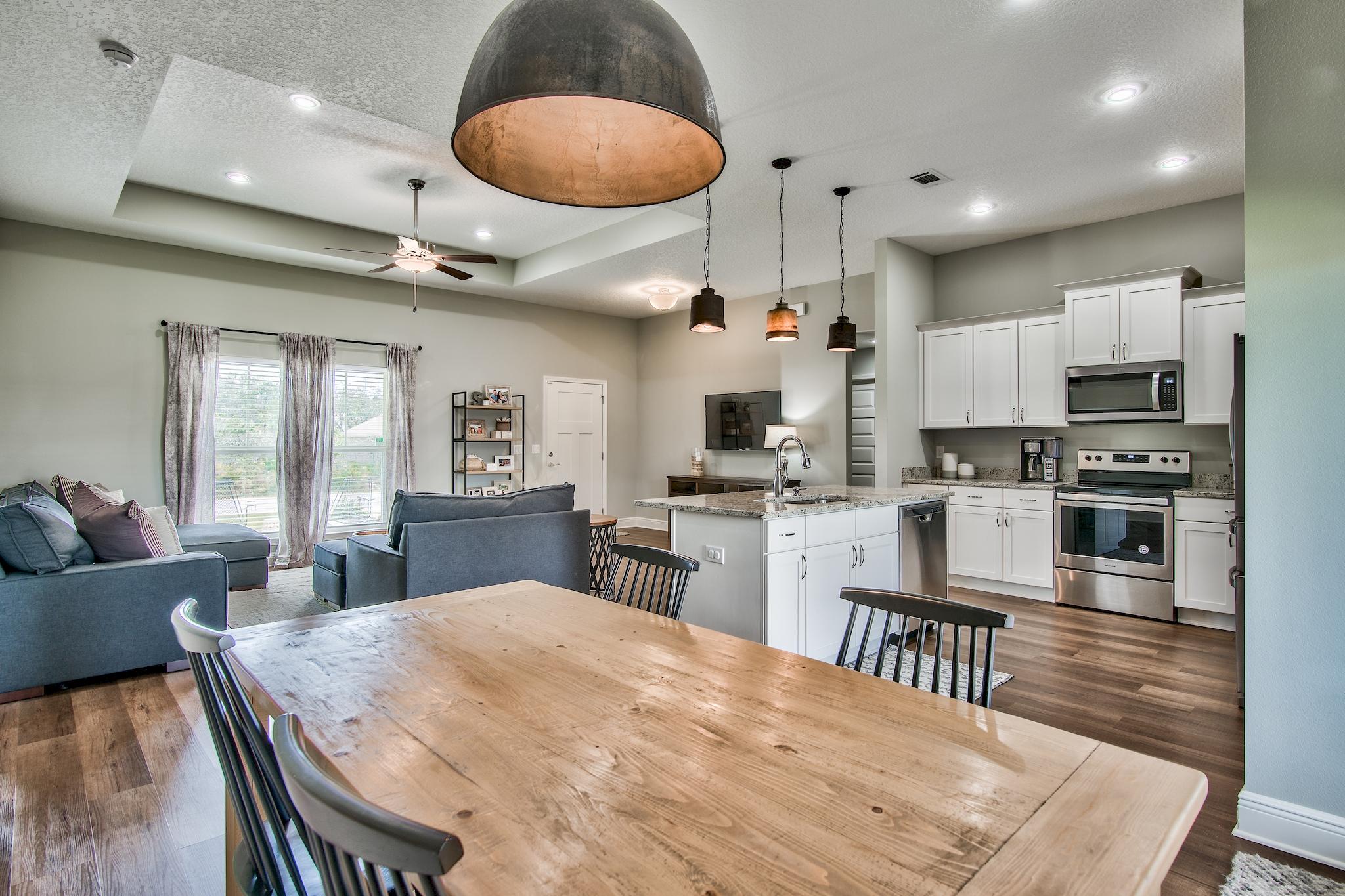 SANTA ROSA SHORES - Residential