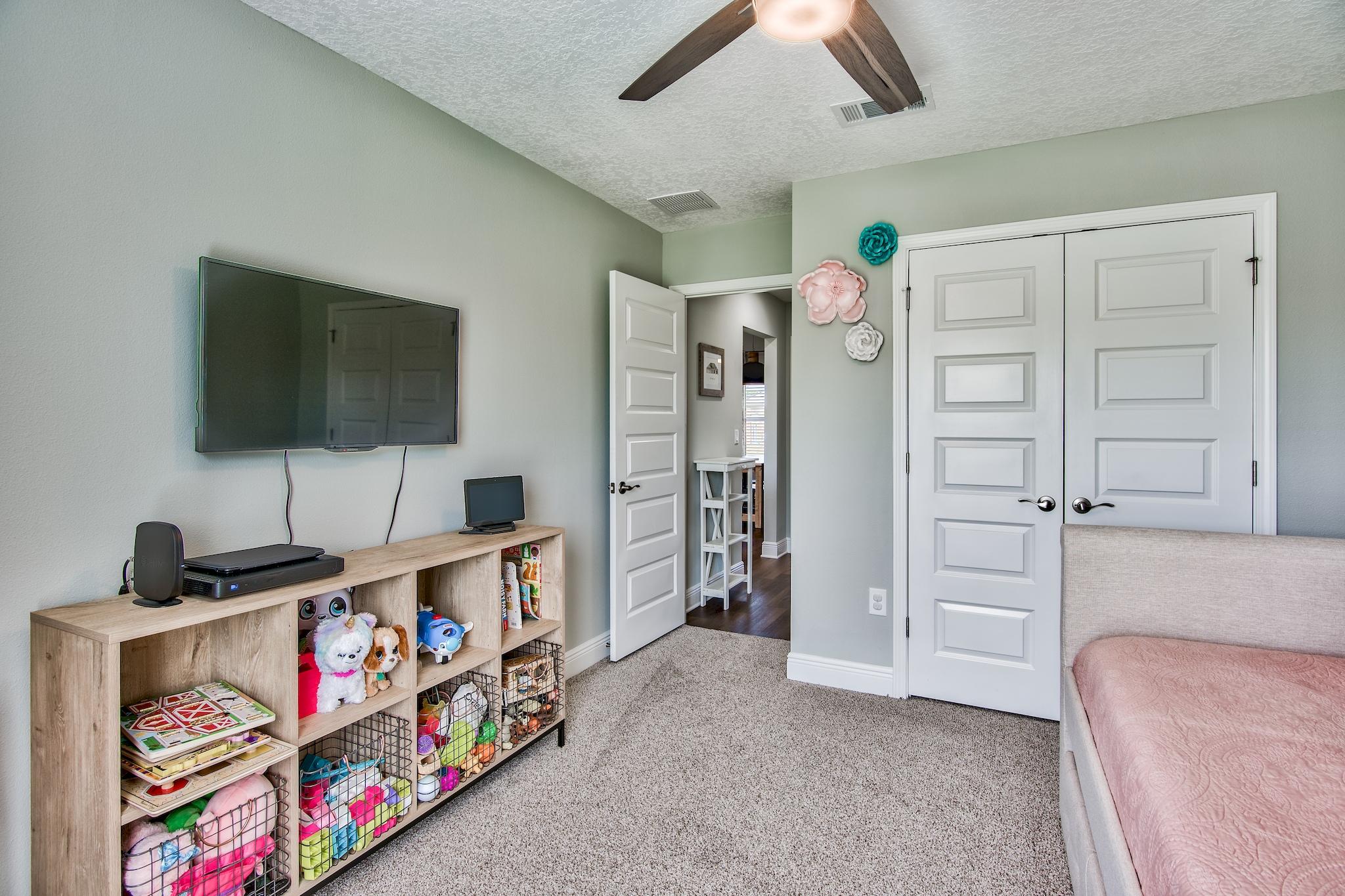 SANTA ROSA SHORES - Residential