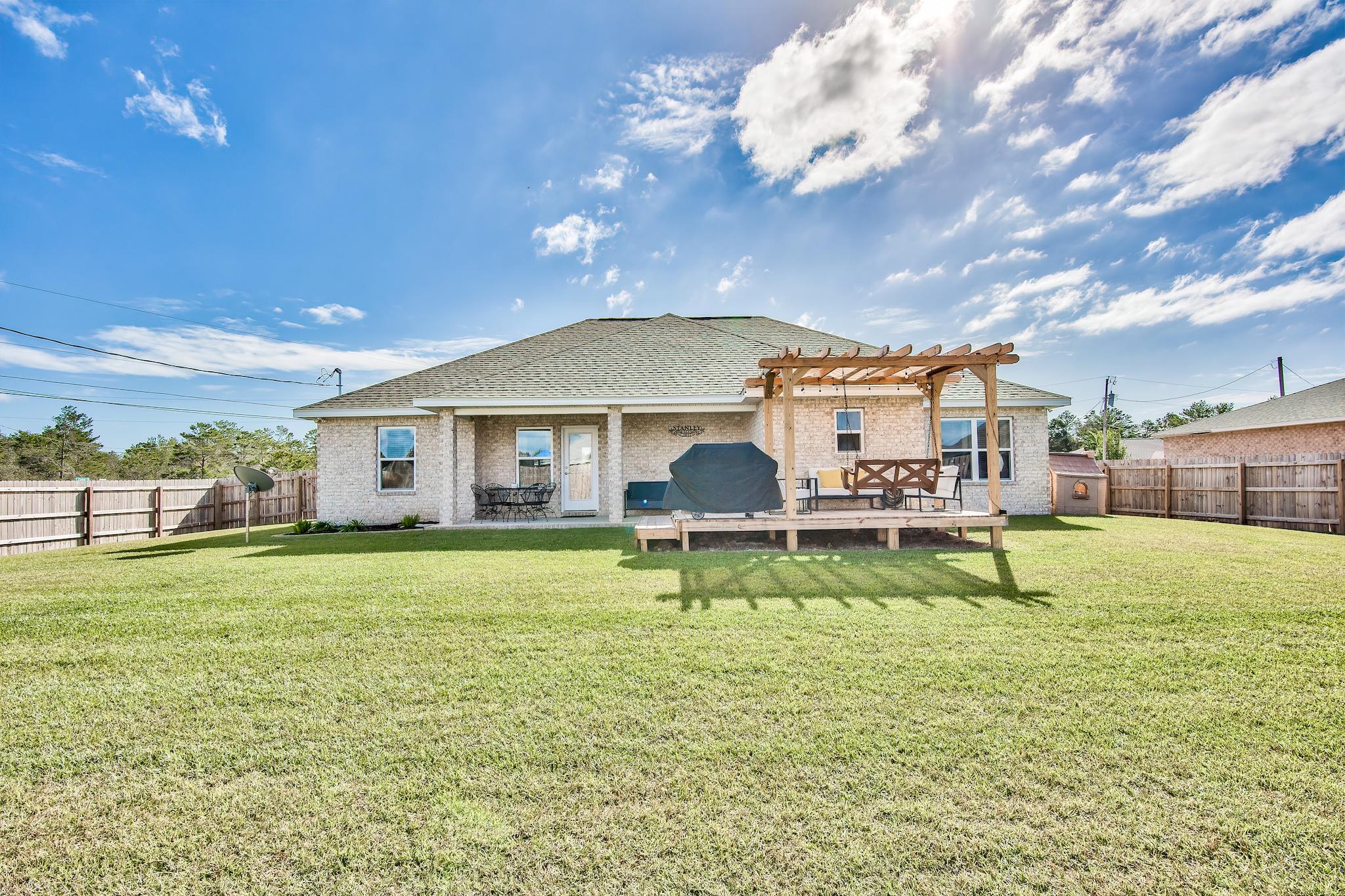 SANTA ROSA SHORES - Residential