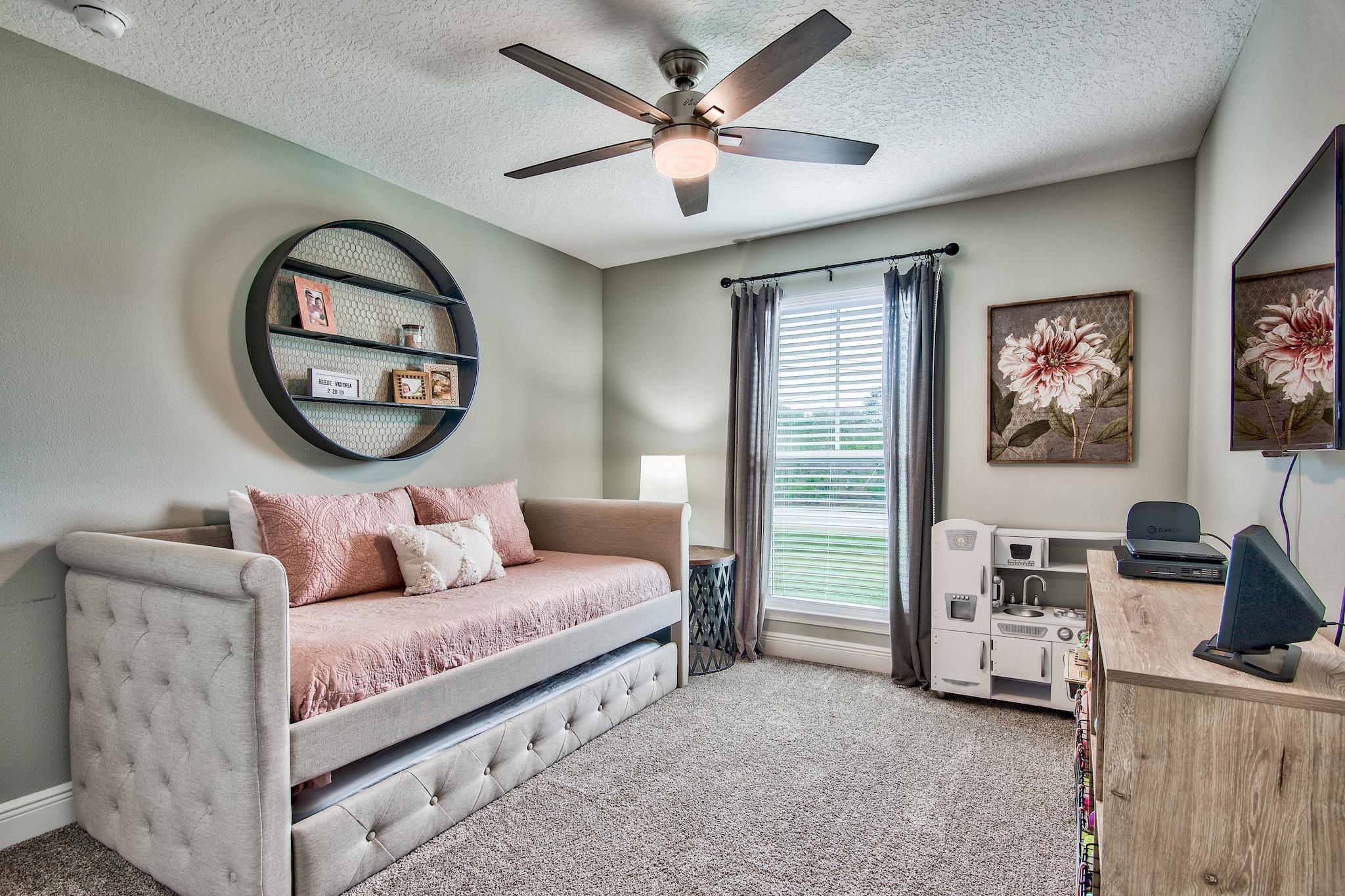 SANTA ROSA SHORES - Residential