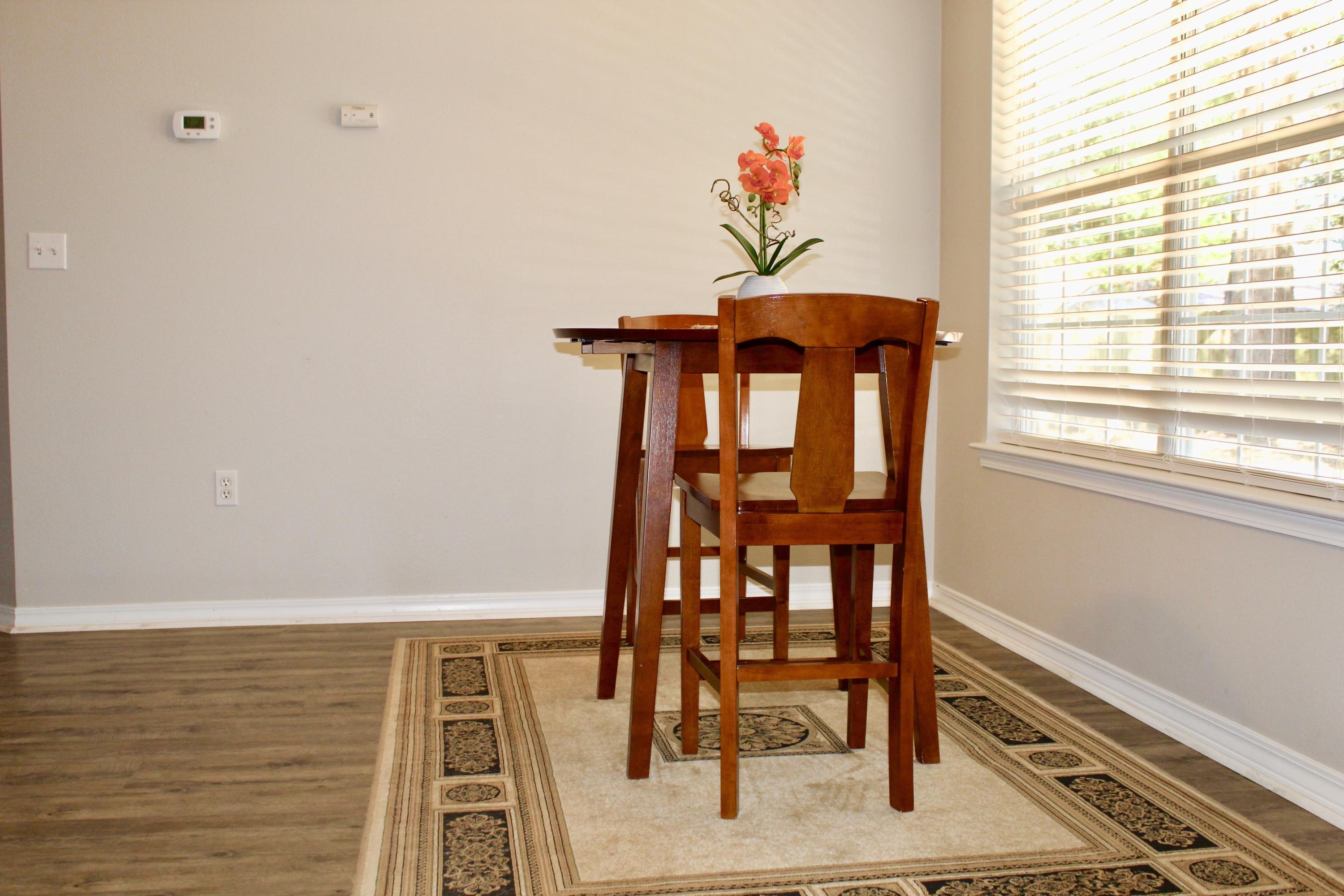 GOLDEN OAKS - Residential