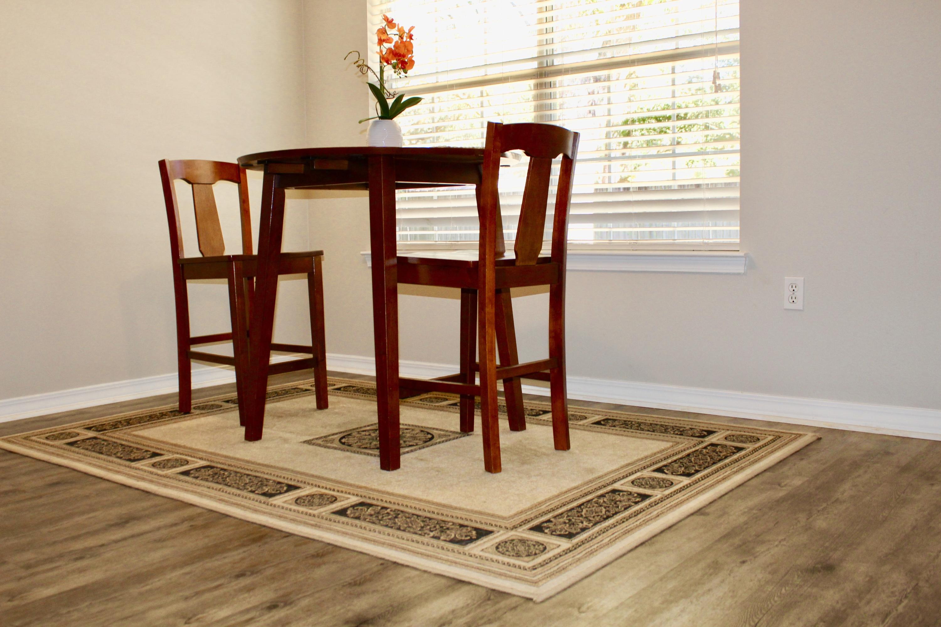 GOLDEN OAKS - Residential