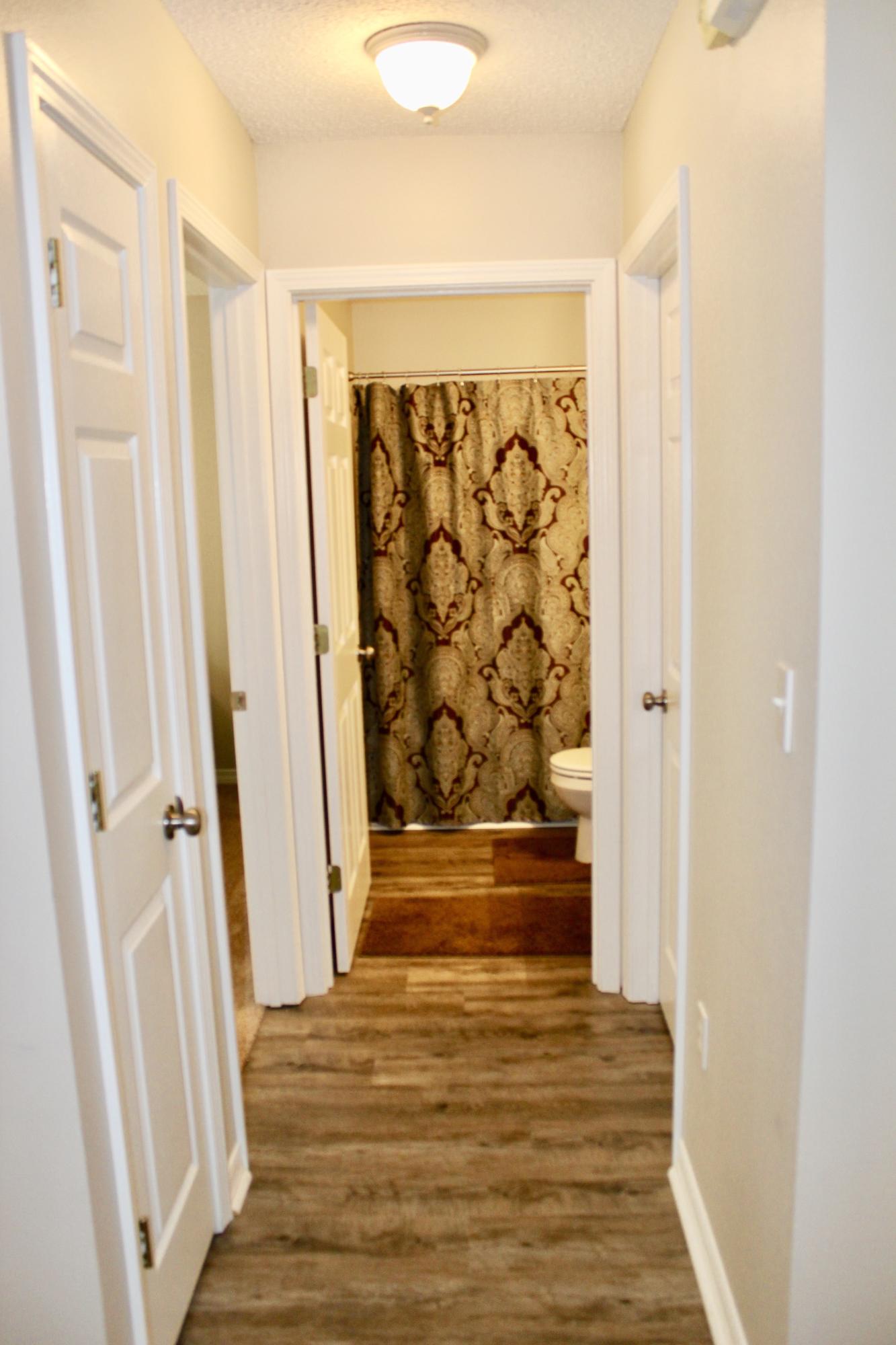 GOLDEN OAKS - Residential