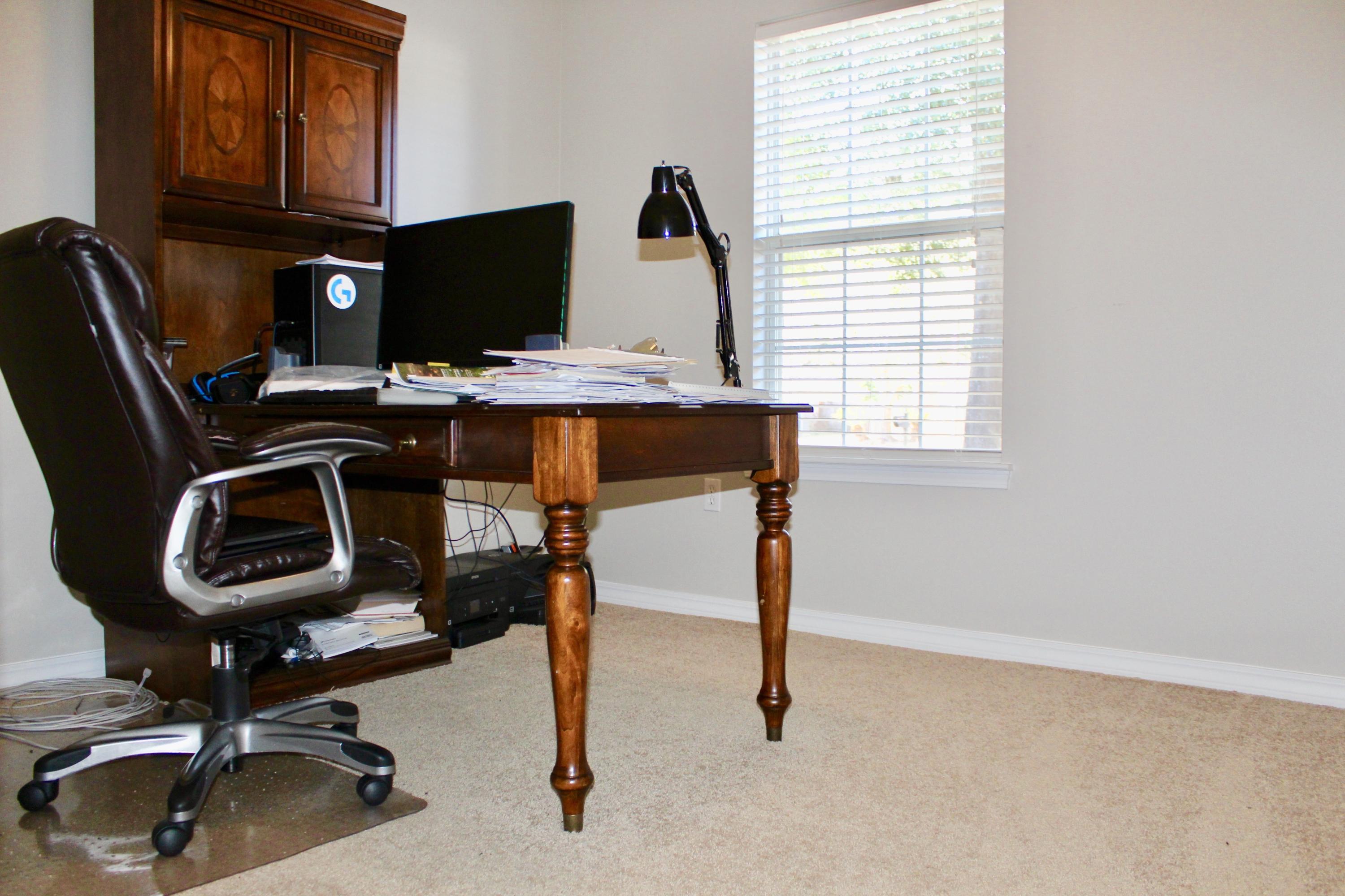 GOLDEN OAKS - Residential