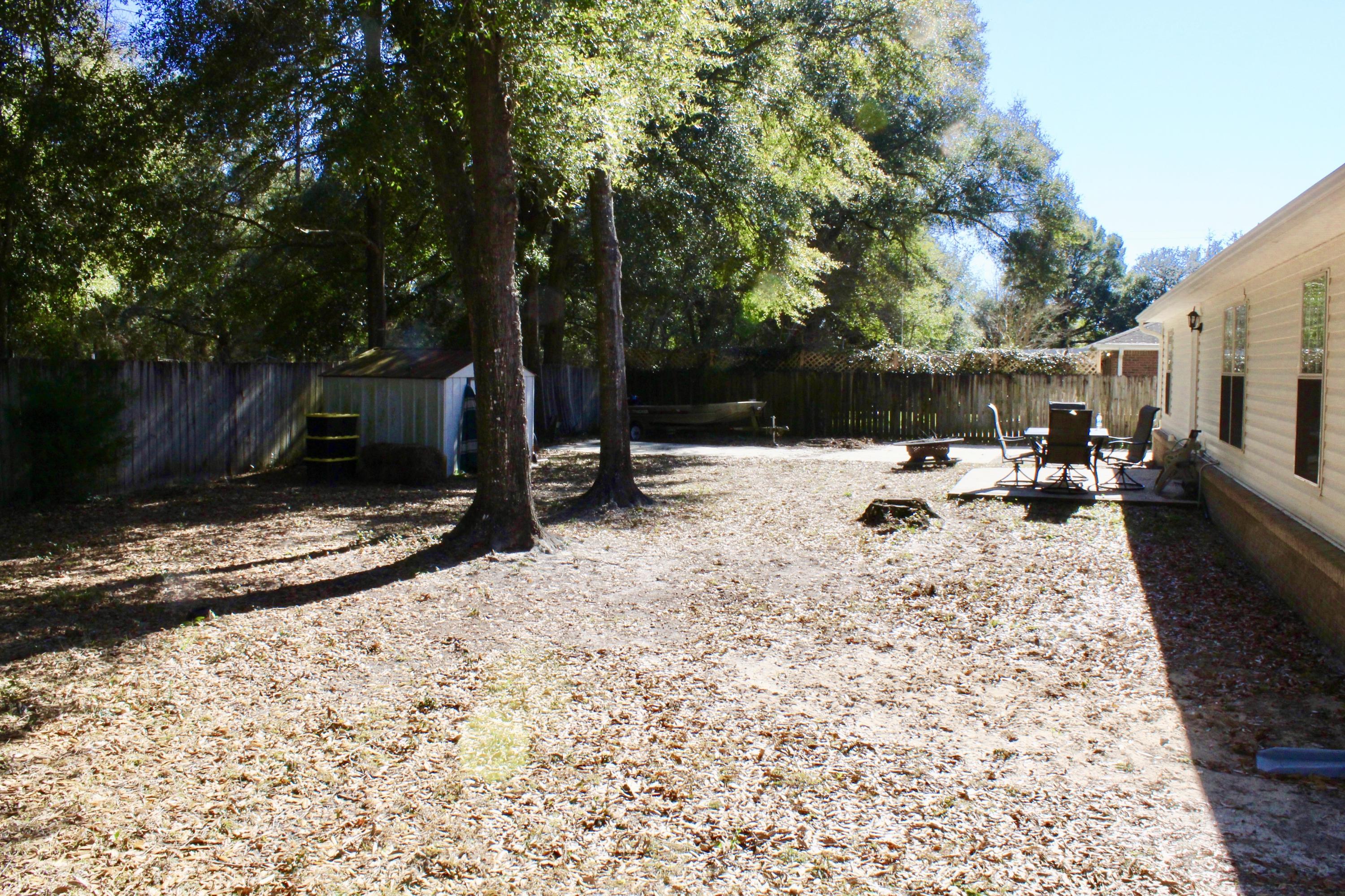 GOLDEN OAKS - Residential