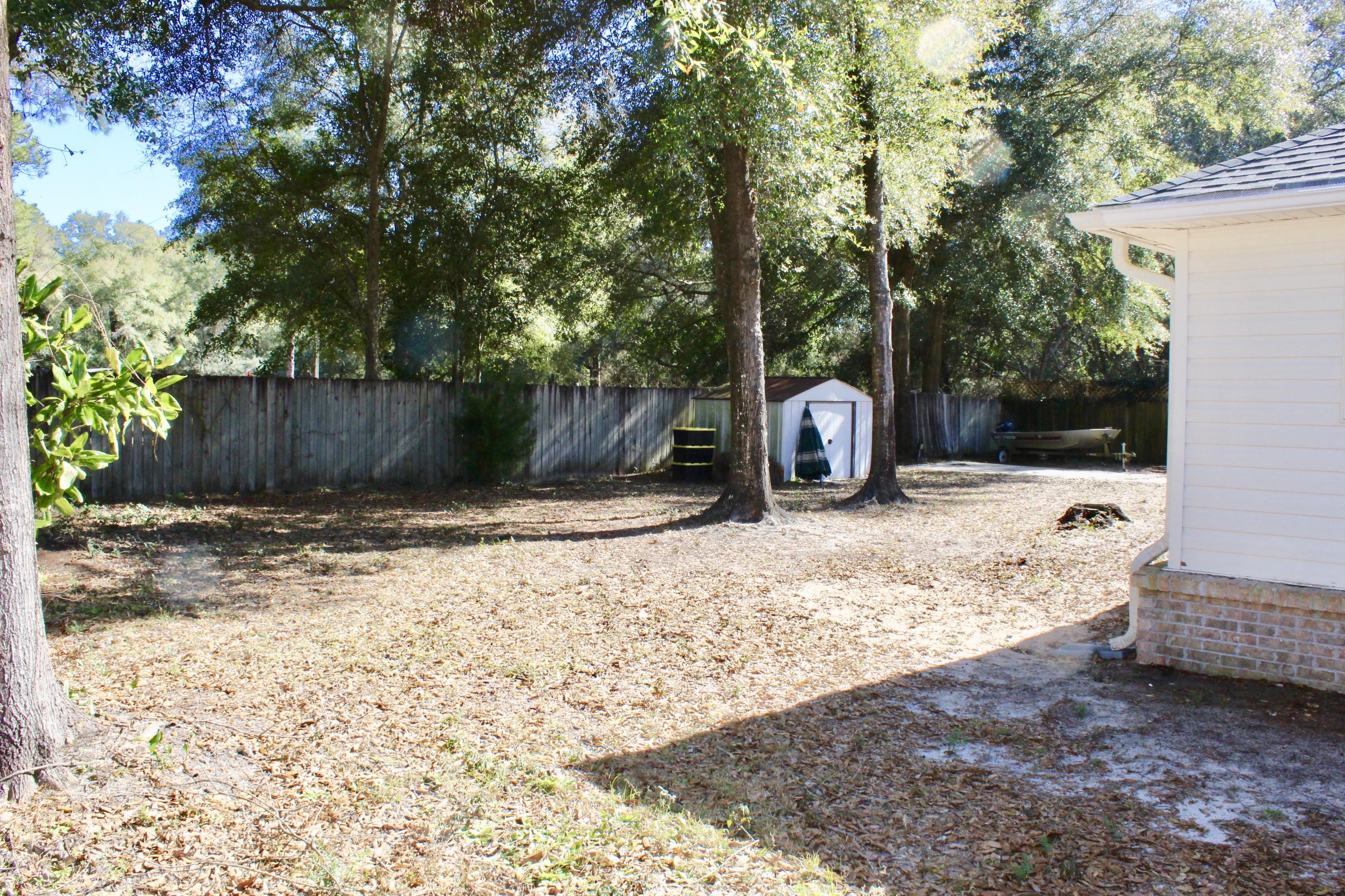 GOLDEN OAKS - Residential