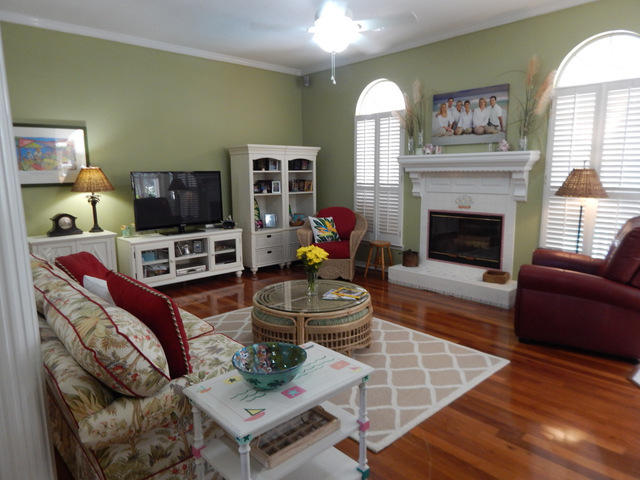 TIMBERLINE ESTATES - Residential