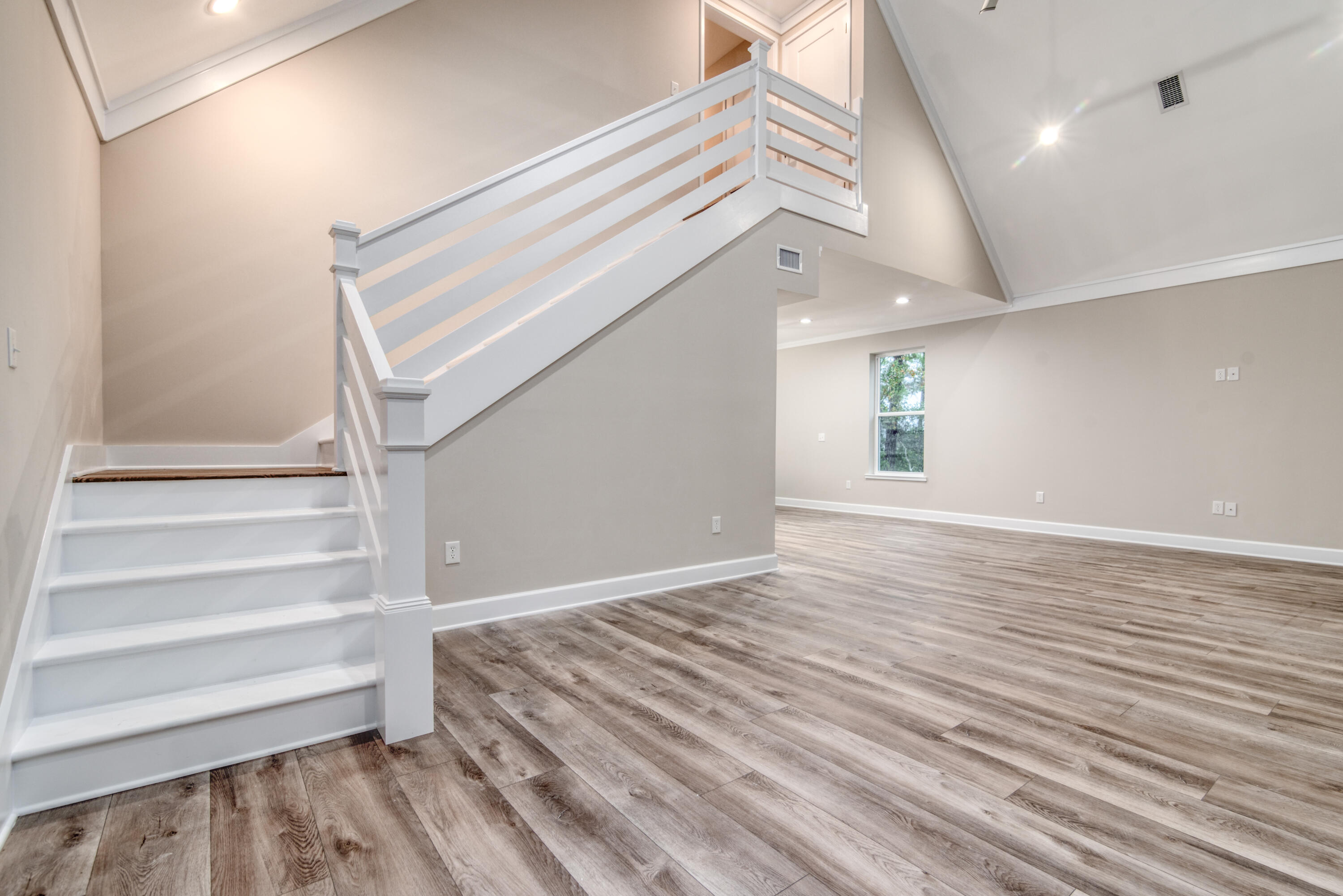 LOT 12 BLK 37 MAGNOLIA BEACH S/D - Residential