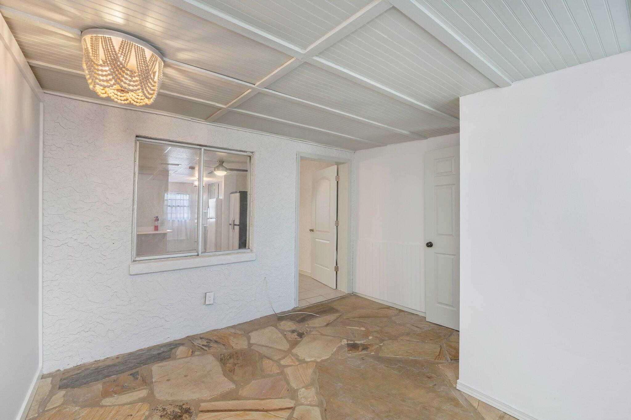 HUTCHISONS 1ST ADDN - Residential