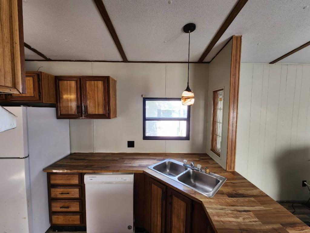 OAKWOOD HILLS - Residential