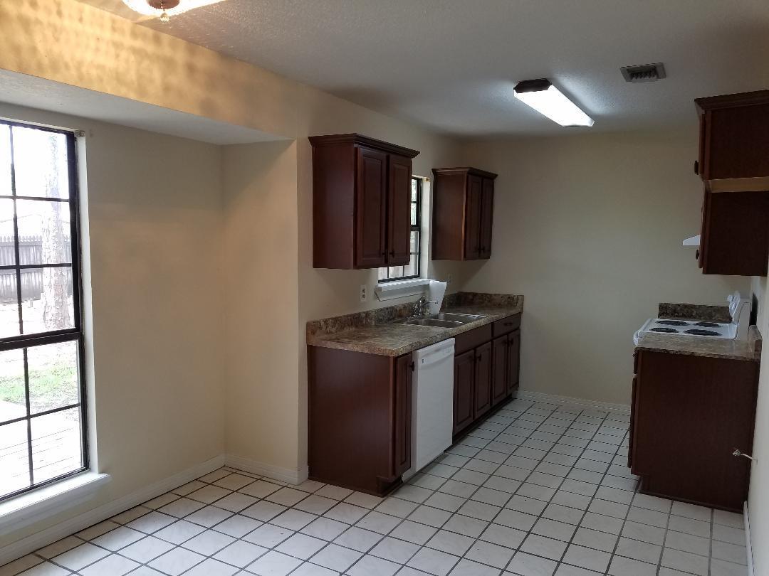 PINE MEADOWS 3RD ADDN PH 2 - Residential