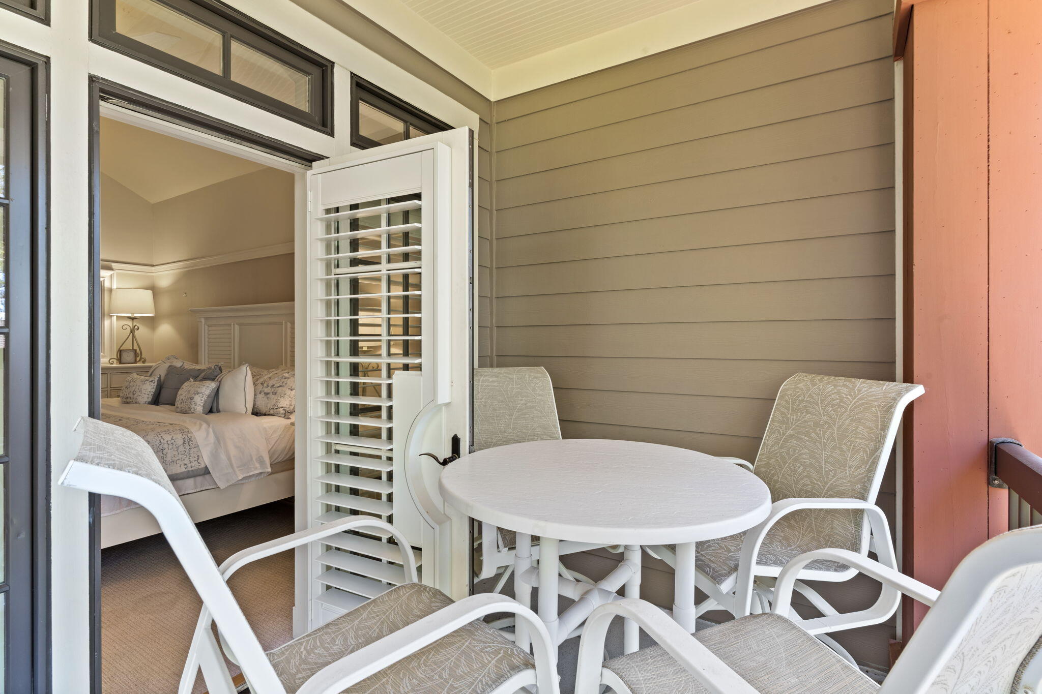 WILD HERON LAKESIDE LODGE - Residential