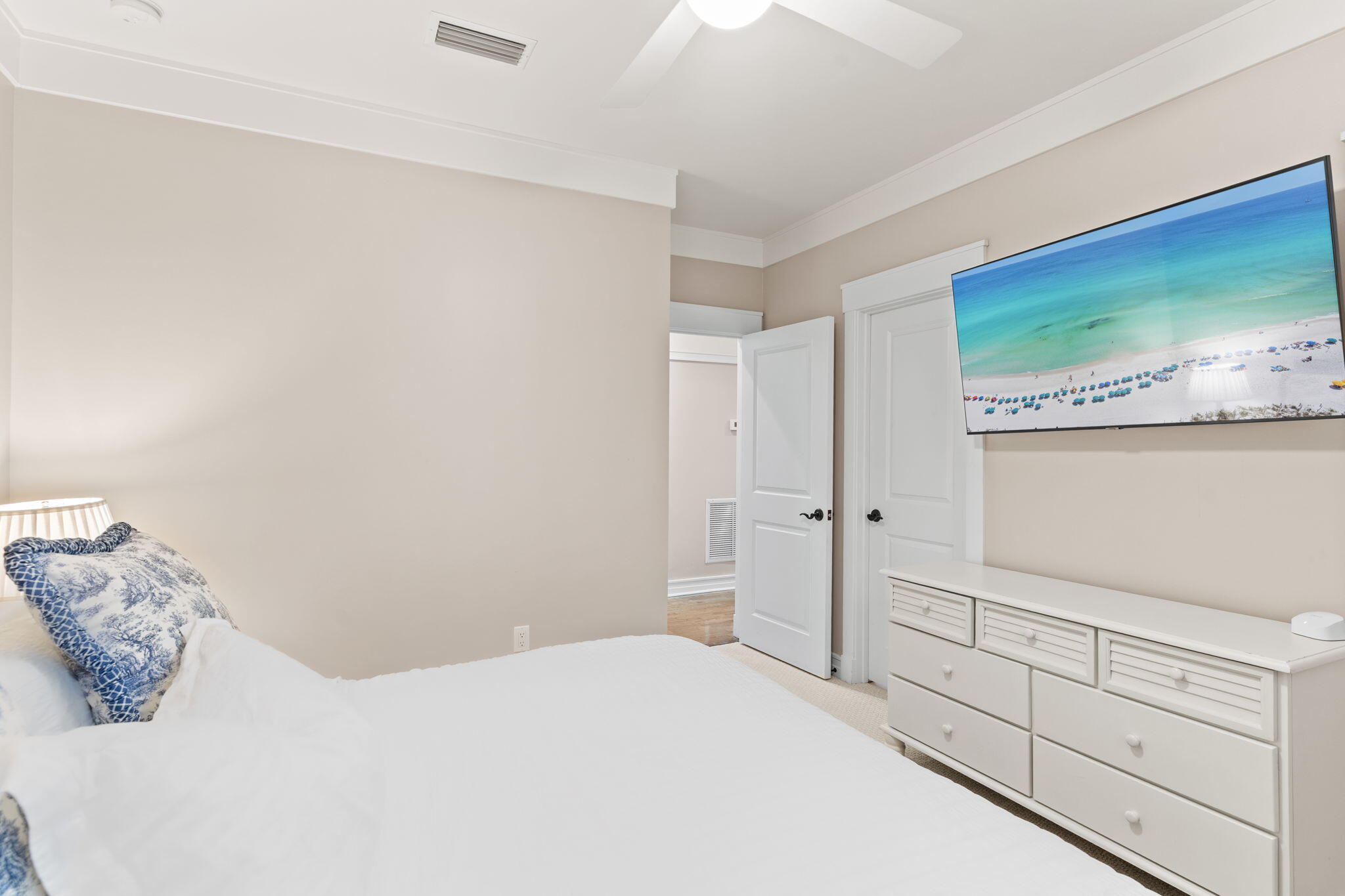 WILD HERON LAKESIDE LODGE - Residential