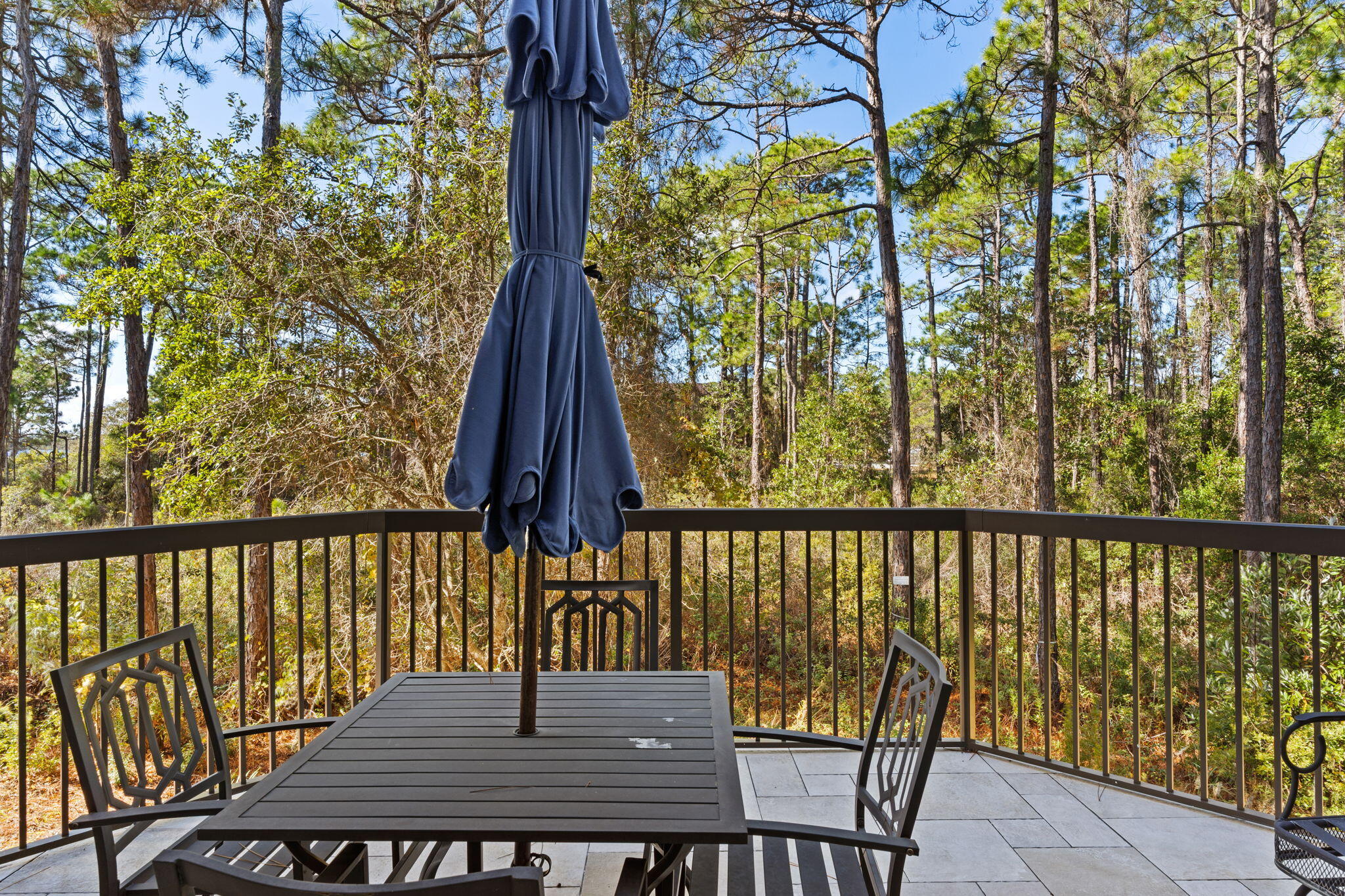 WILD HERON LAKESIDE LODGE - Residential