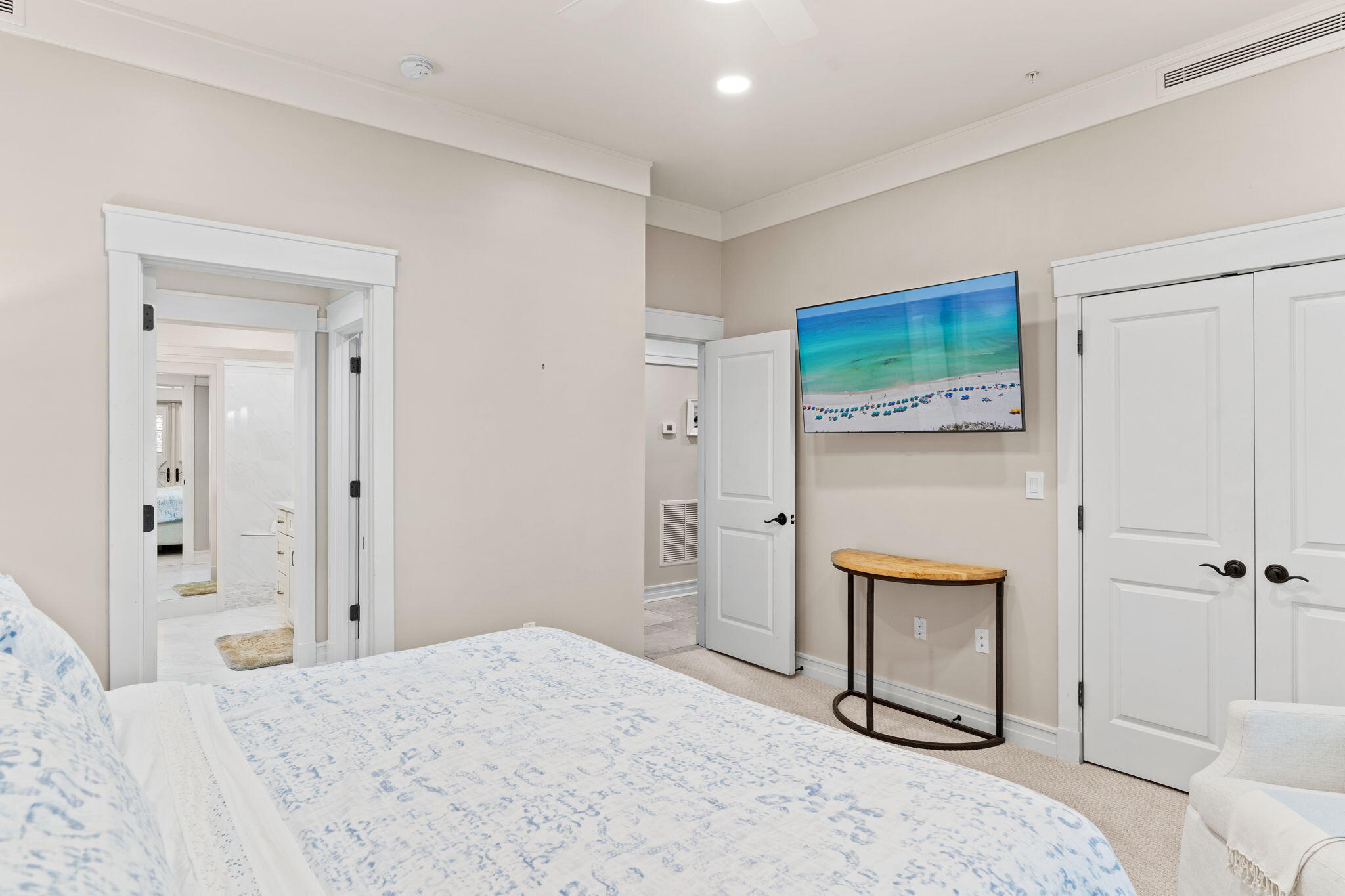 WILD HERON LAKESIDE LODGE - Residential