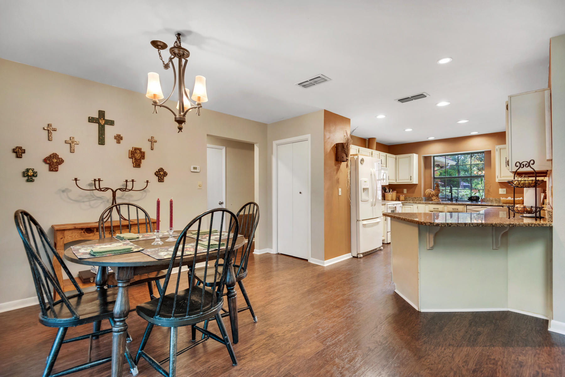 LIDO VILLAGE - Residential