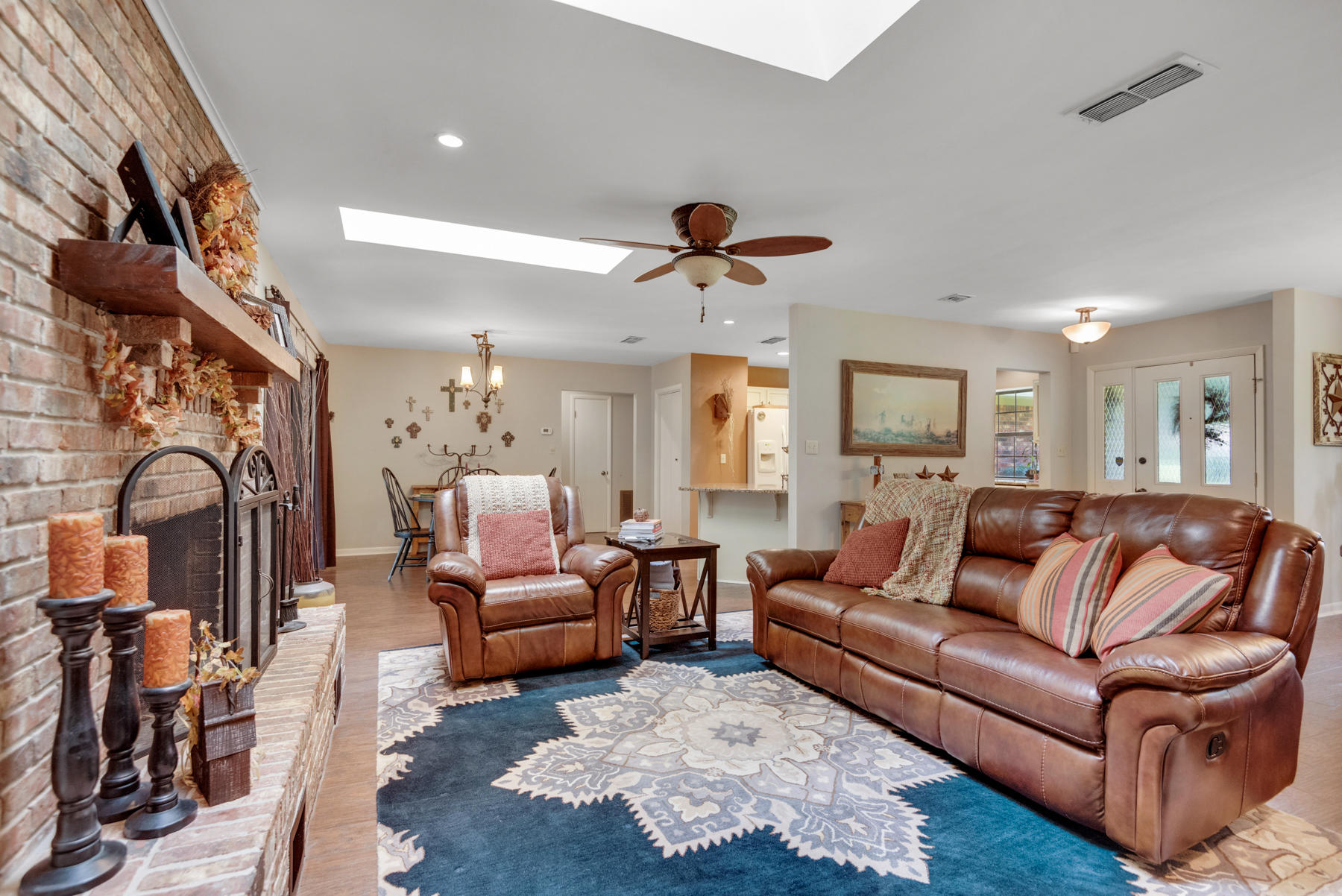 LIDO VILLAGE - Residential