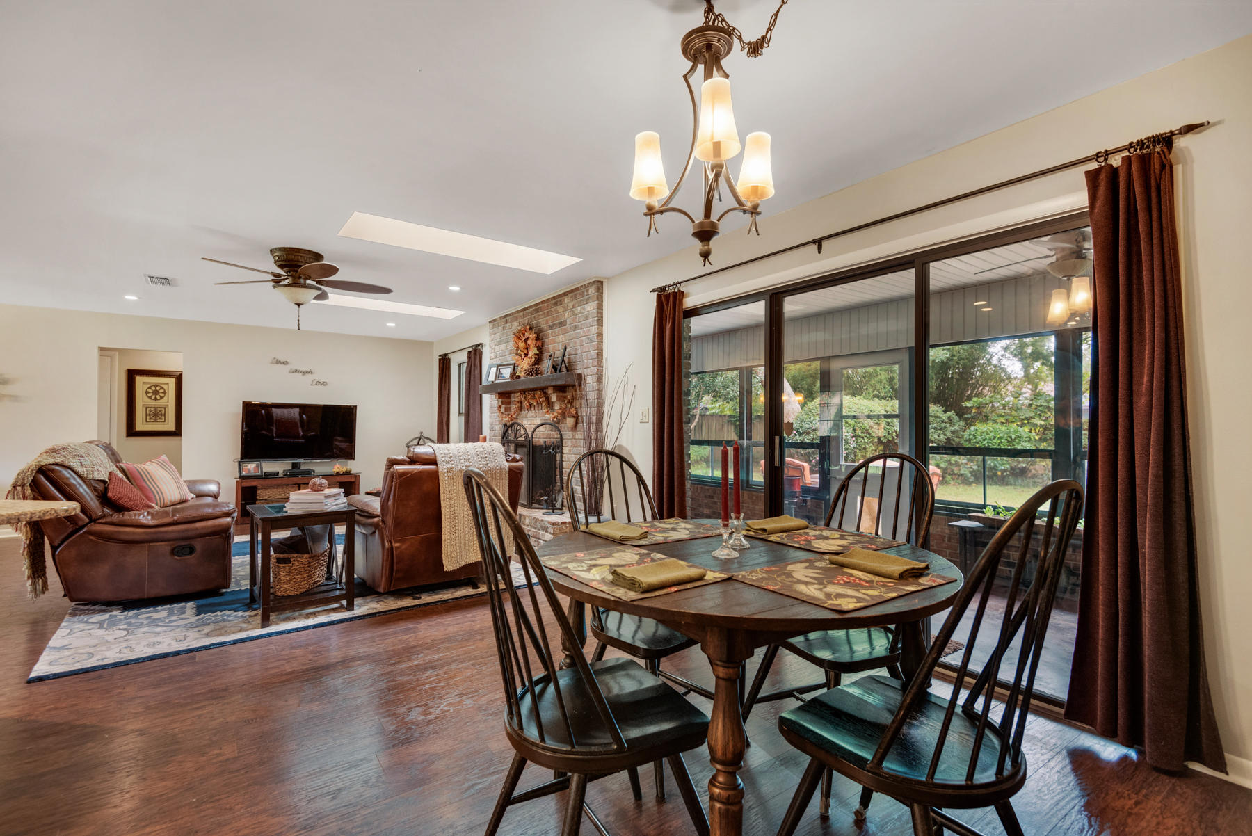 LIDO VILLAGE - Residential