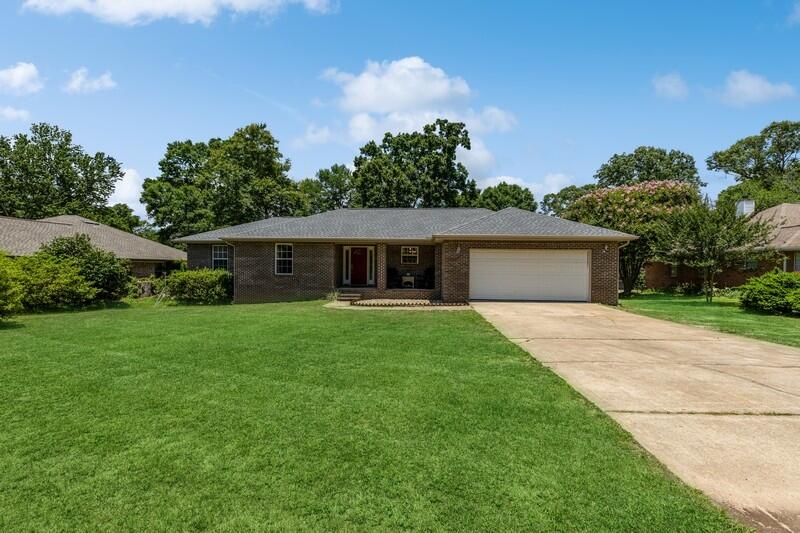 DOGWOOD ESTATES - Residential