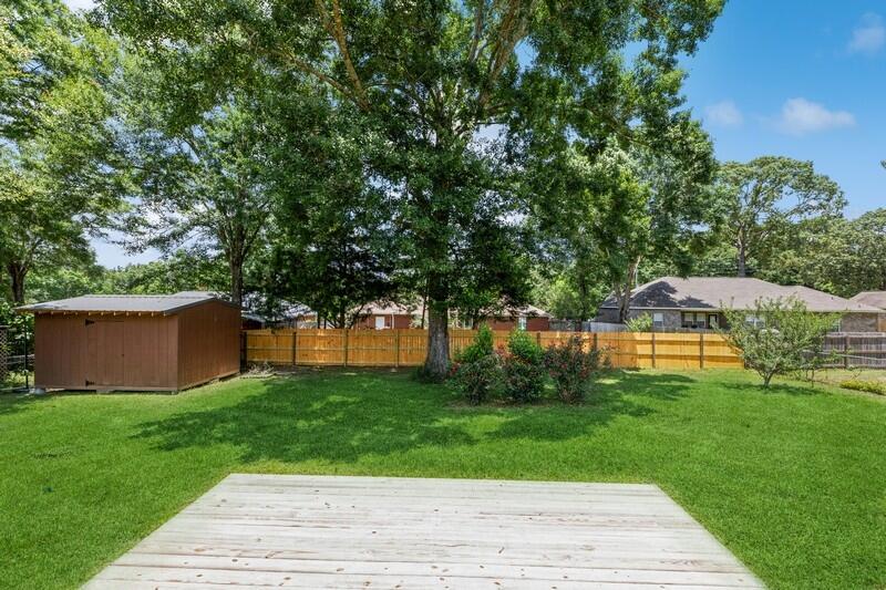 DOGWOOD ESTATES - Residential