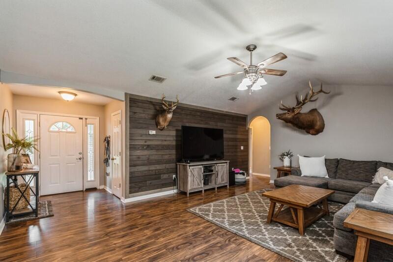 DOGWOOD ESTATES - Residential