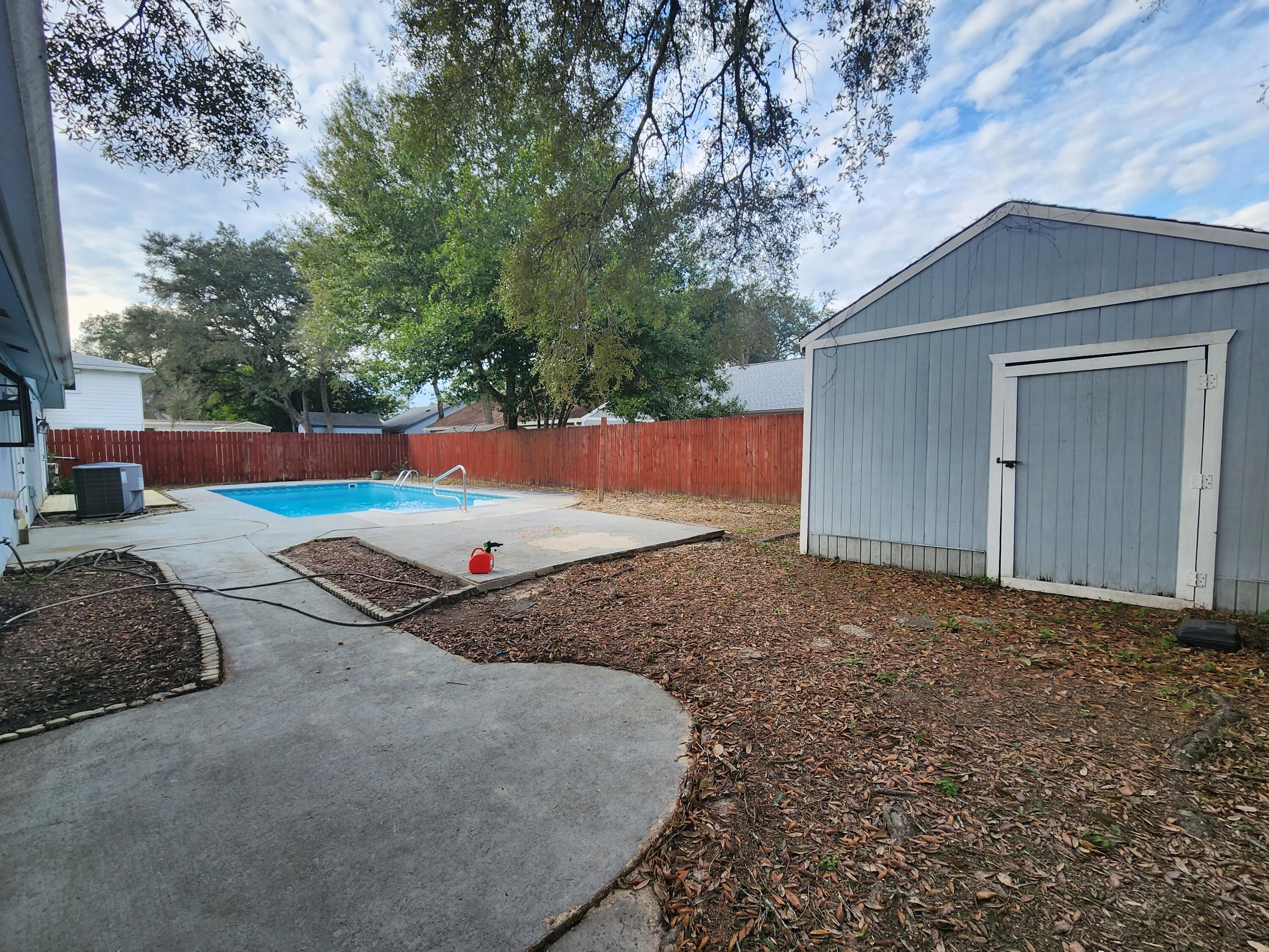 CREEKSIDE 1 - Residential Lease