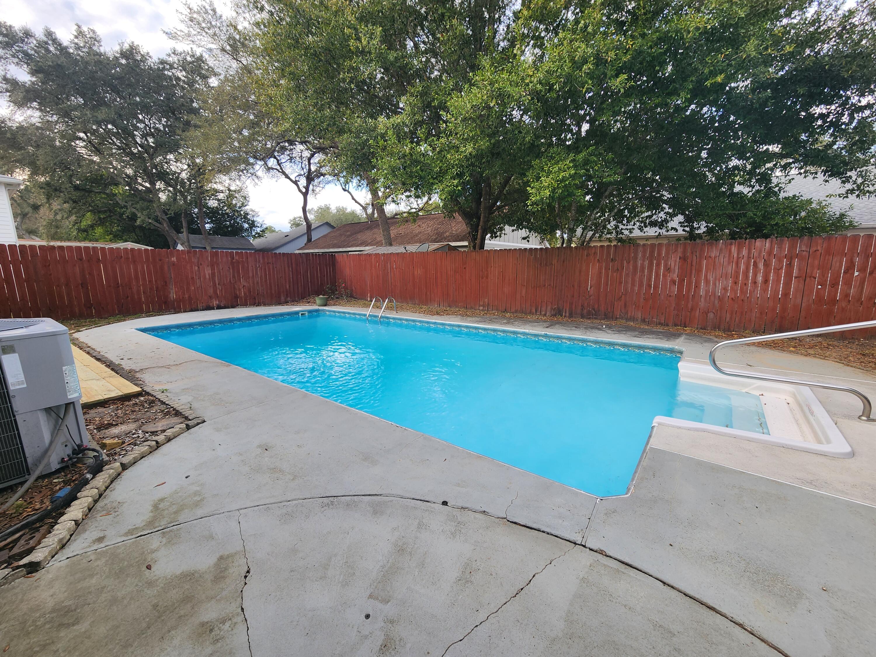 CREEKSIDE 1 - Residential Lease