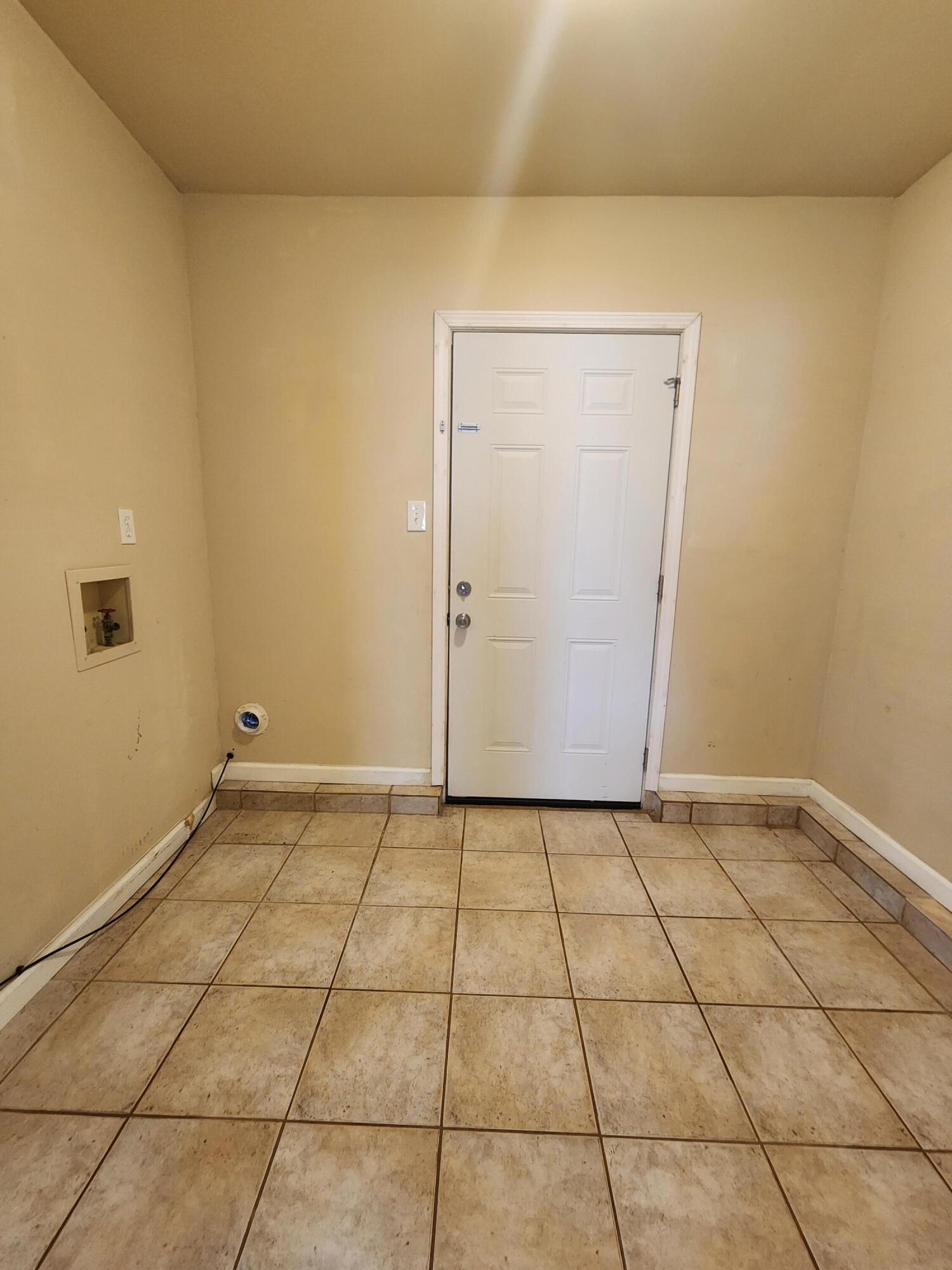 CREEKSIDE 1 - Residential Lease