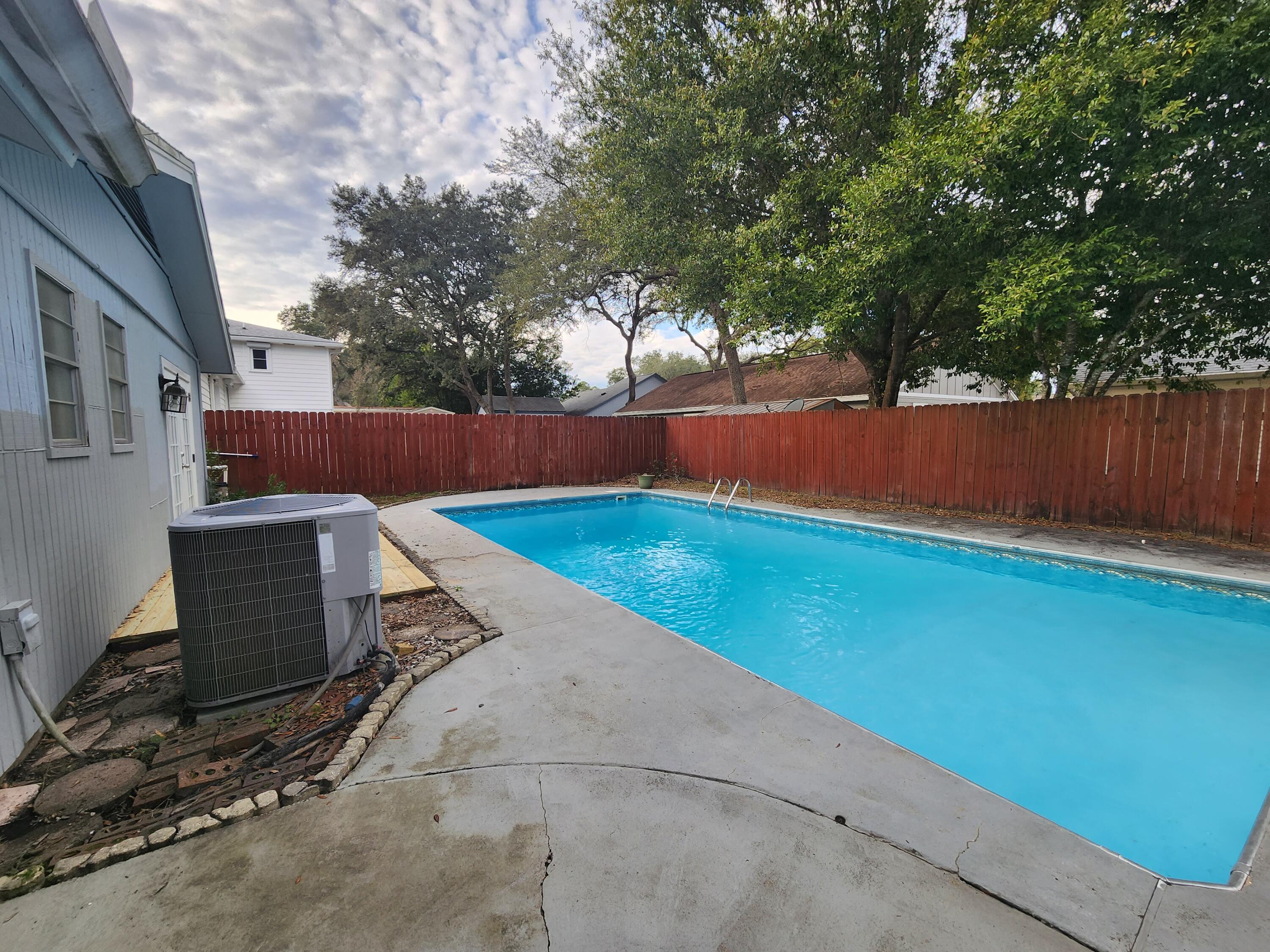 CREEKSIDE 1 - Residential Lease