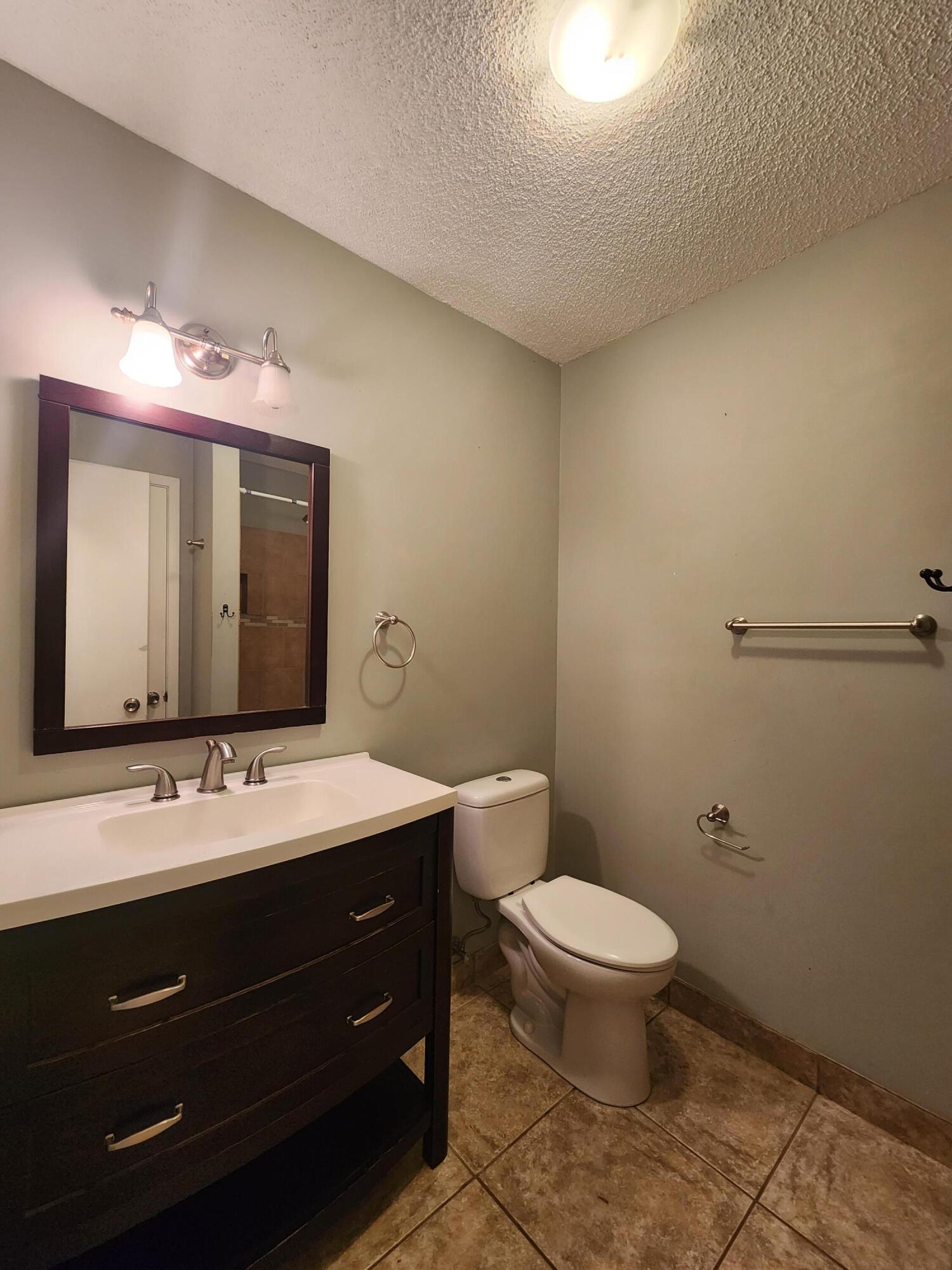 CREEKSIDE 1 - Residential Lease