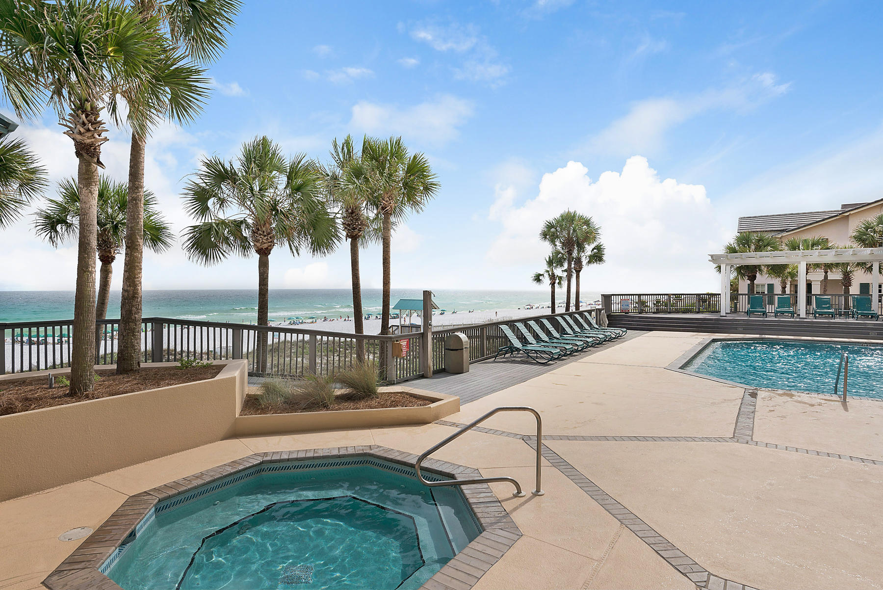 HIDDEN DUNES GRAND VILLAS - Residential