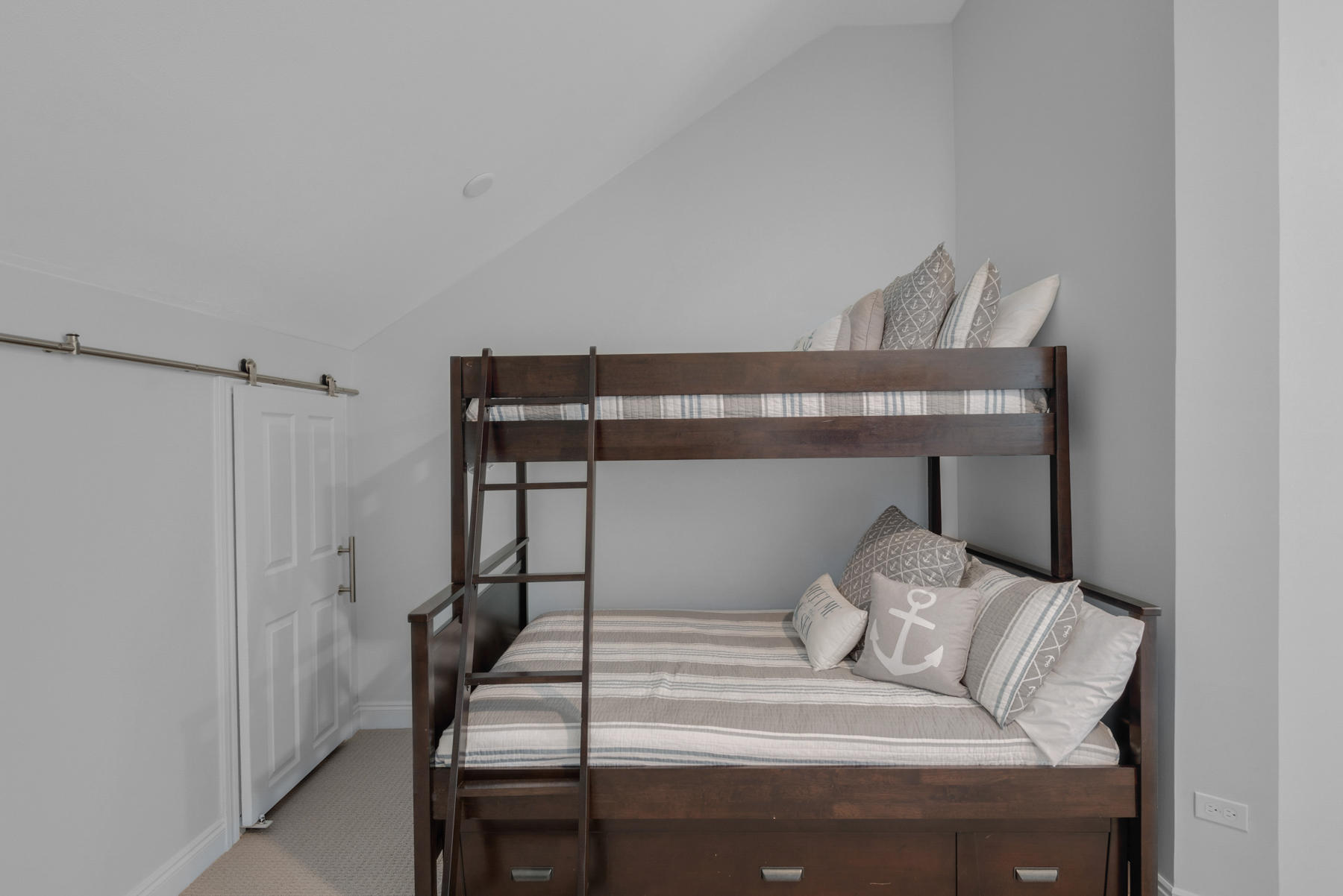 HIDDEN DUNES GRAND VILLAS - Residential