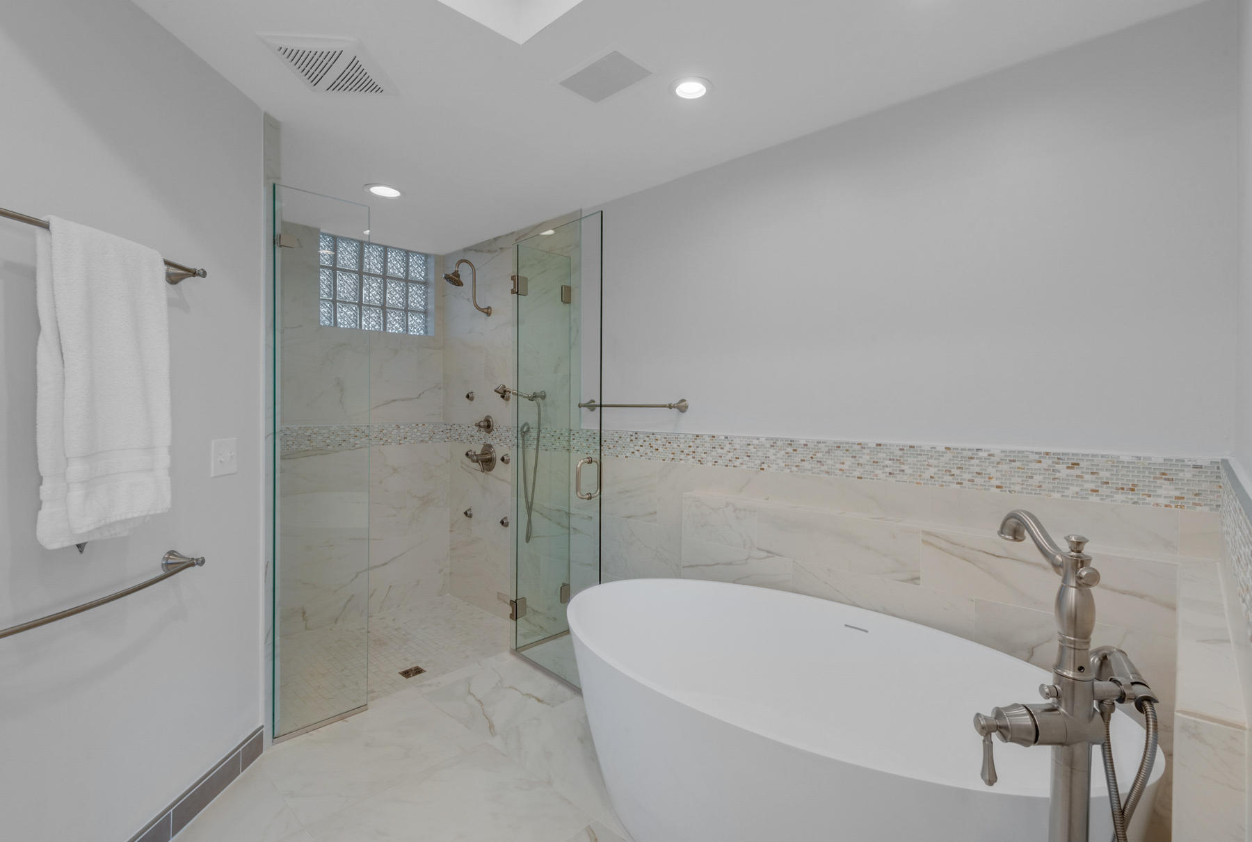 HIDDEN DUNES GRAND VILLAS - Residential