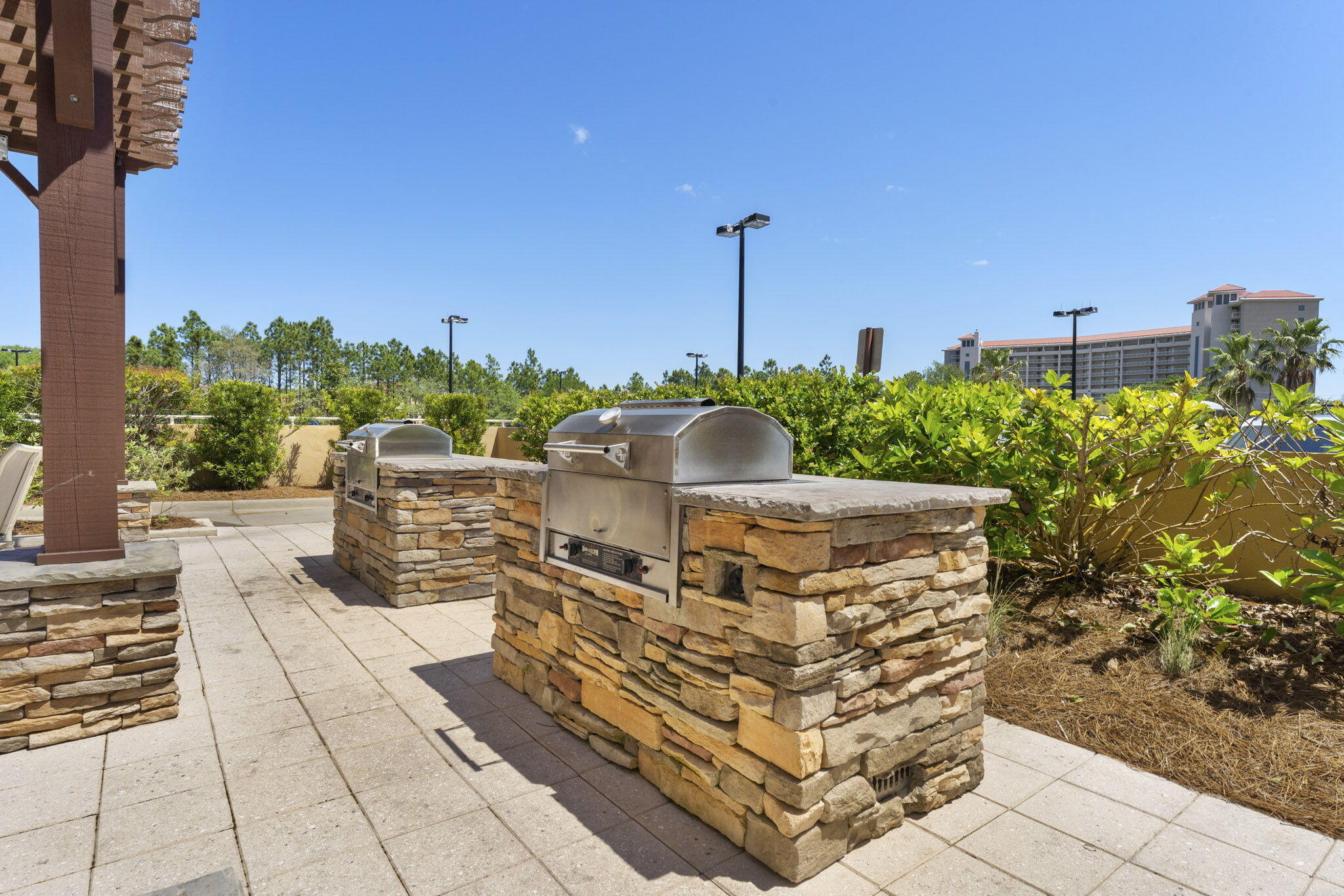 LUAU II - Residential